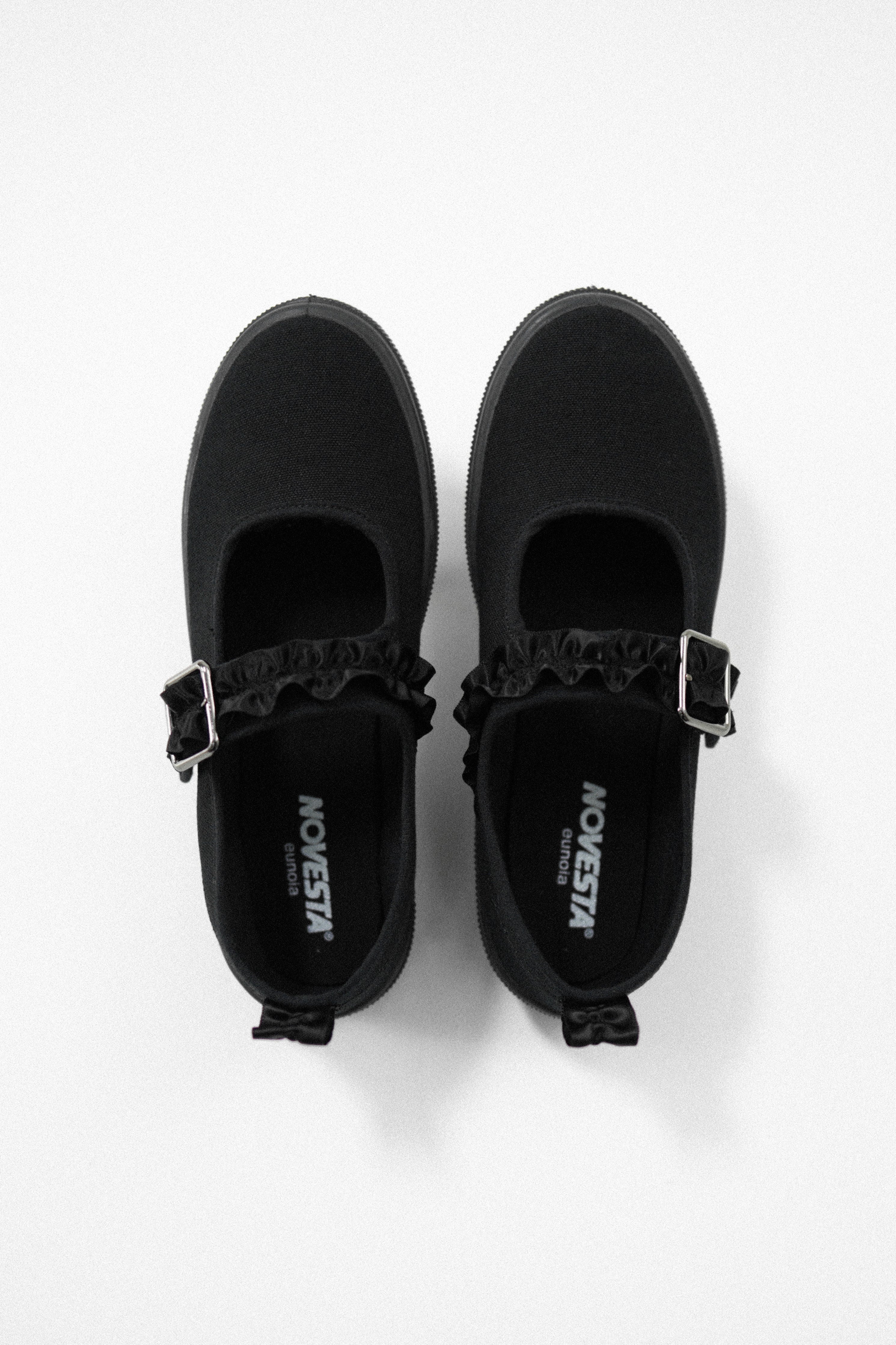 Frill Buckle Canvas Mary Jane