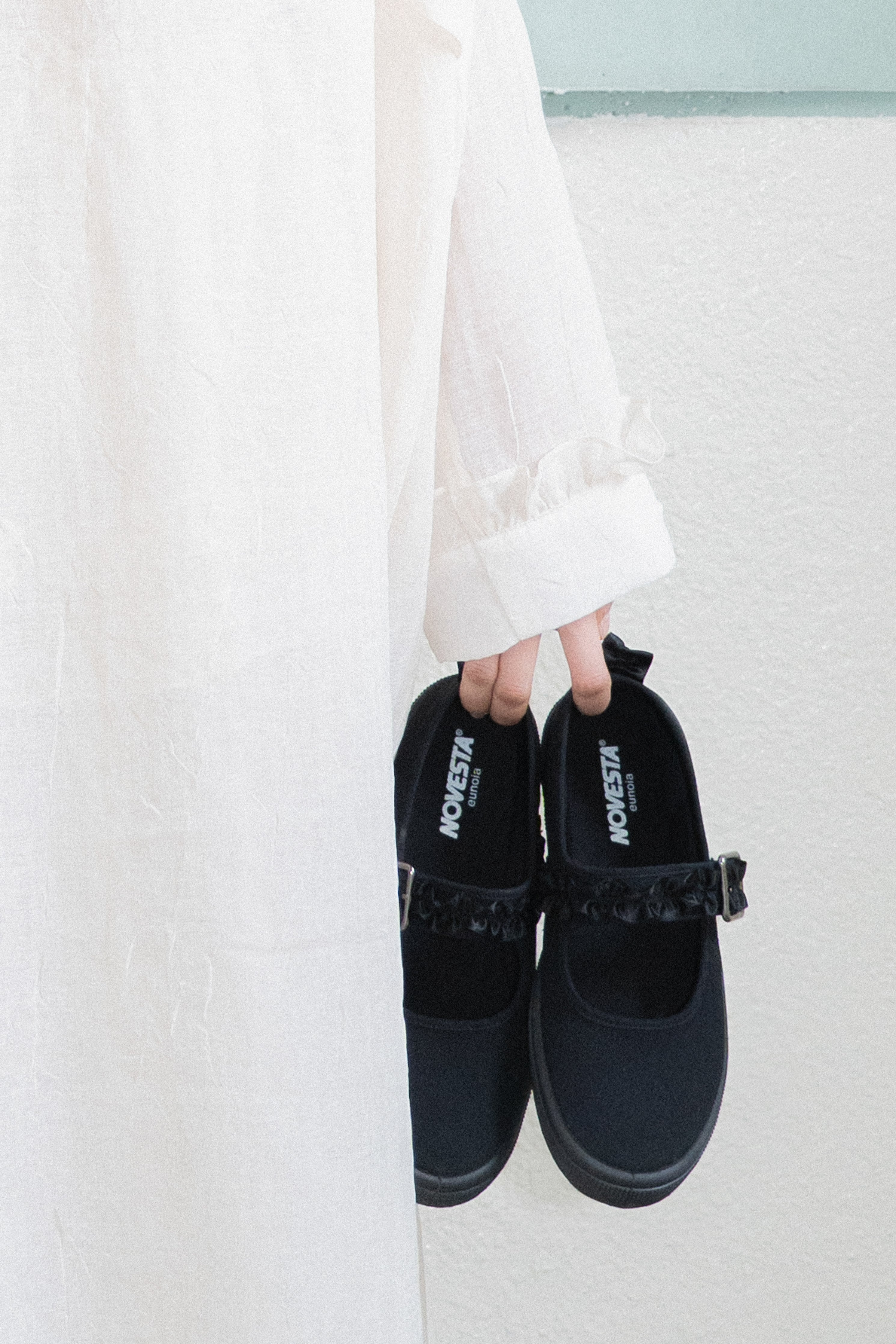 Frill Buckle Canvas Mary Jane