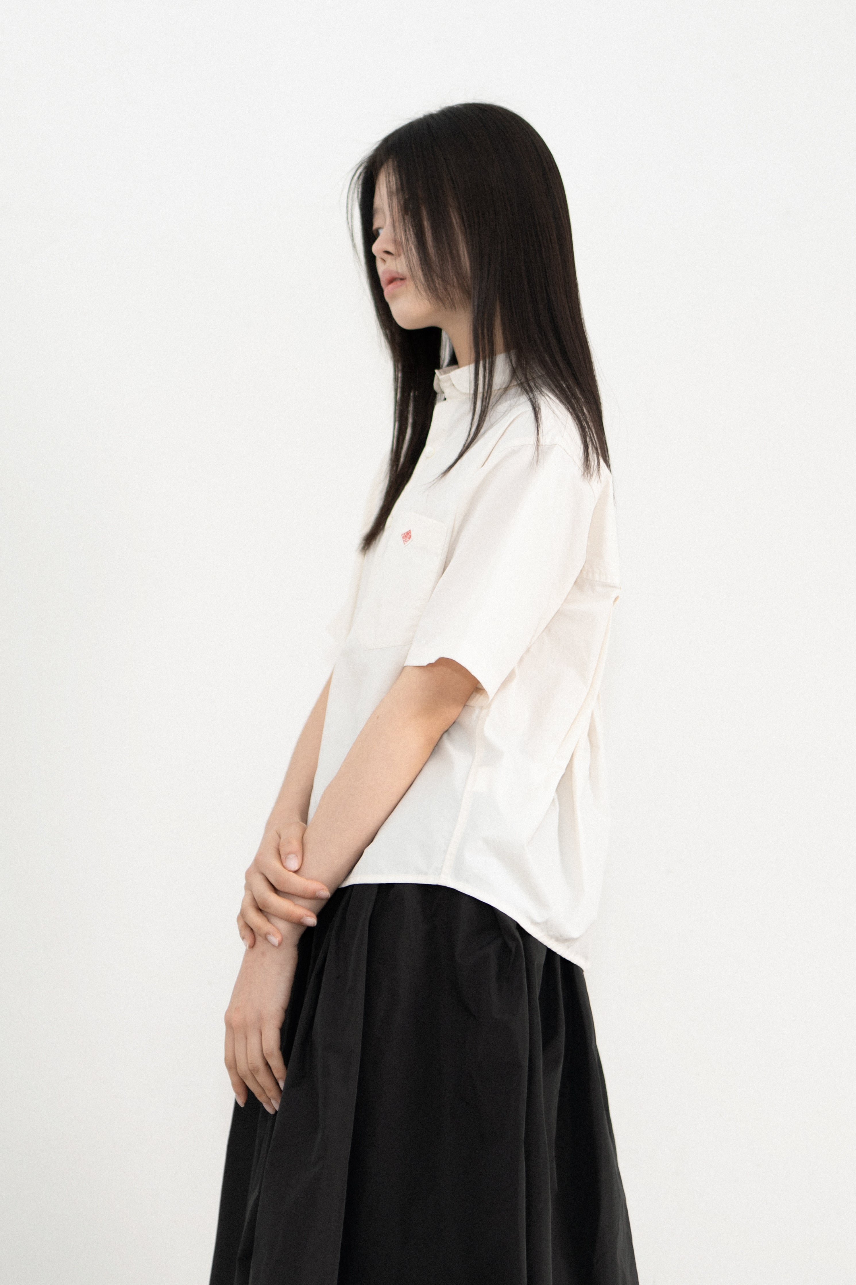 back pleats hari shirt