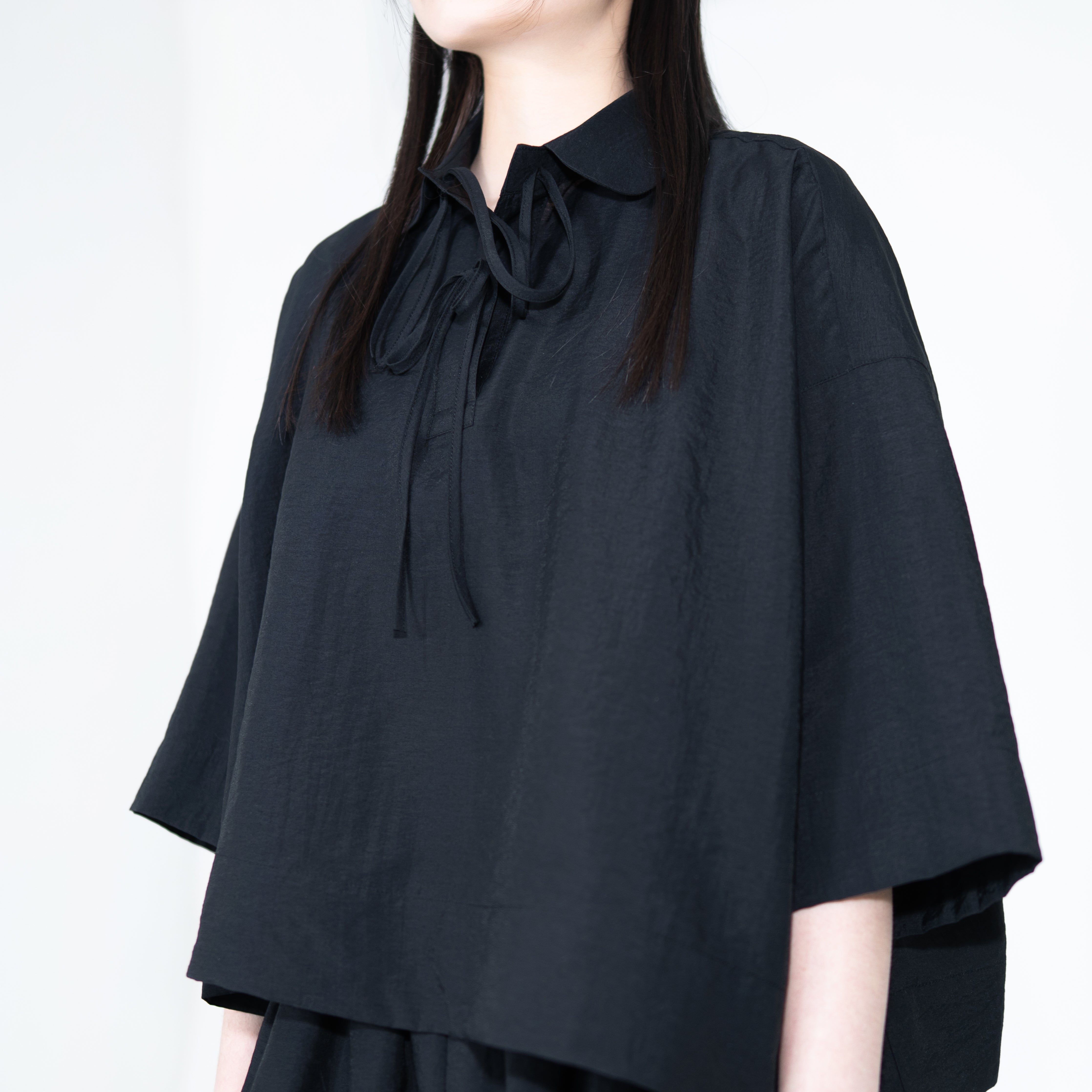 basic ribbon blouse