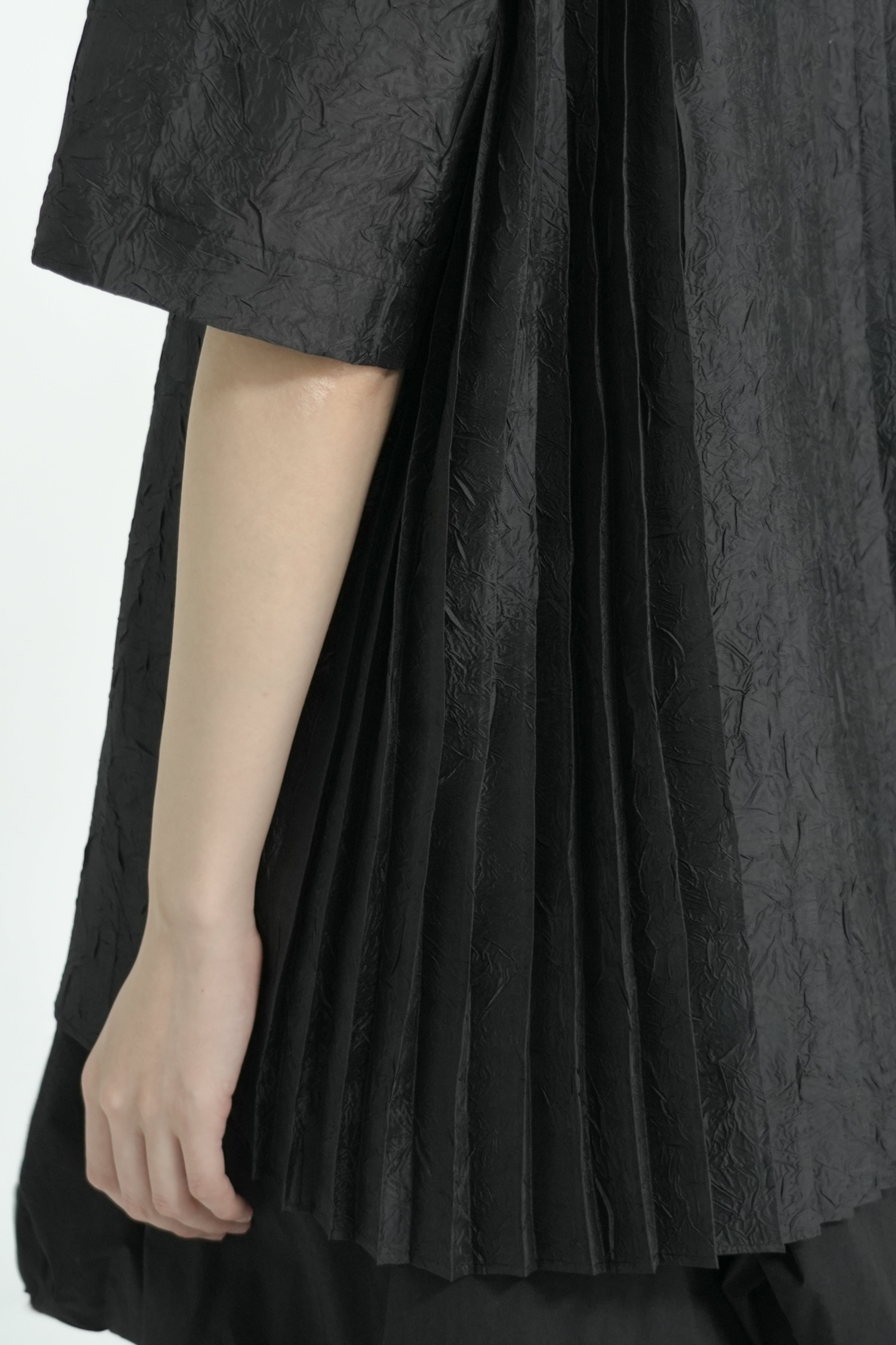 crinkle pleats shirt