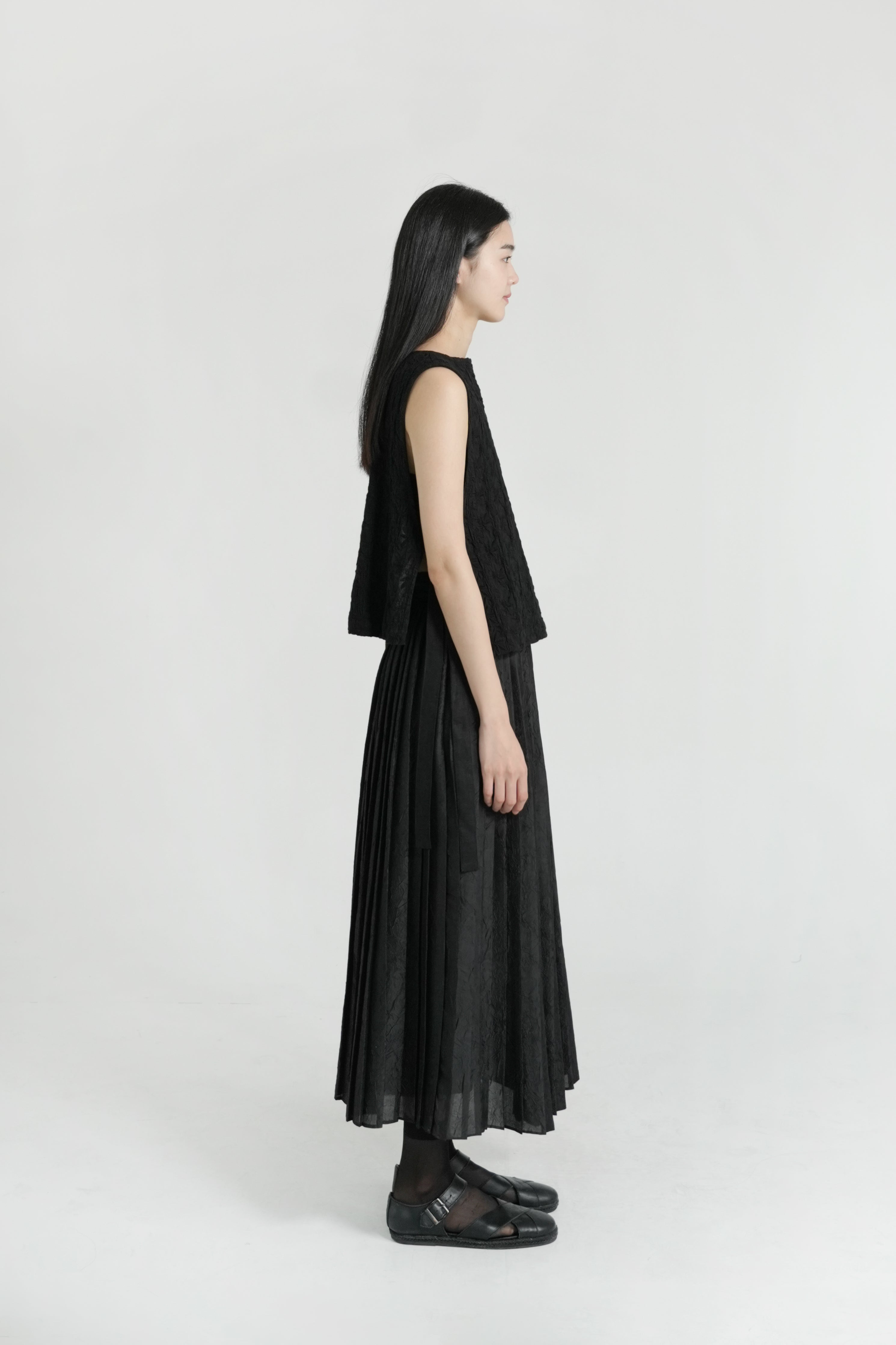 crinkle pleats skirt
