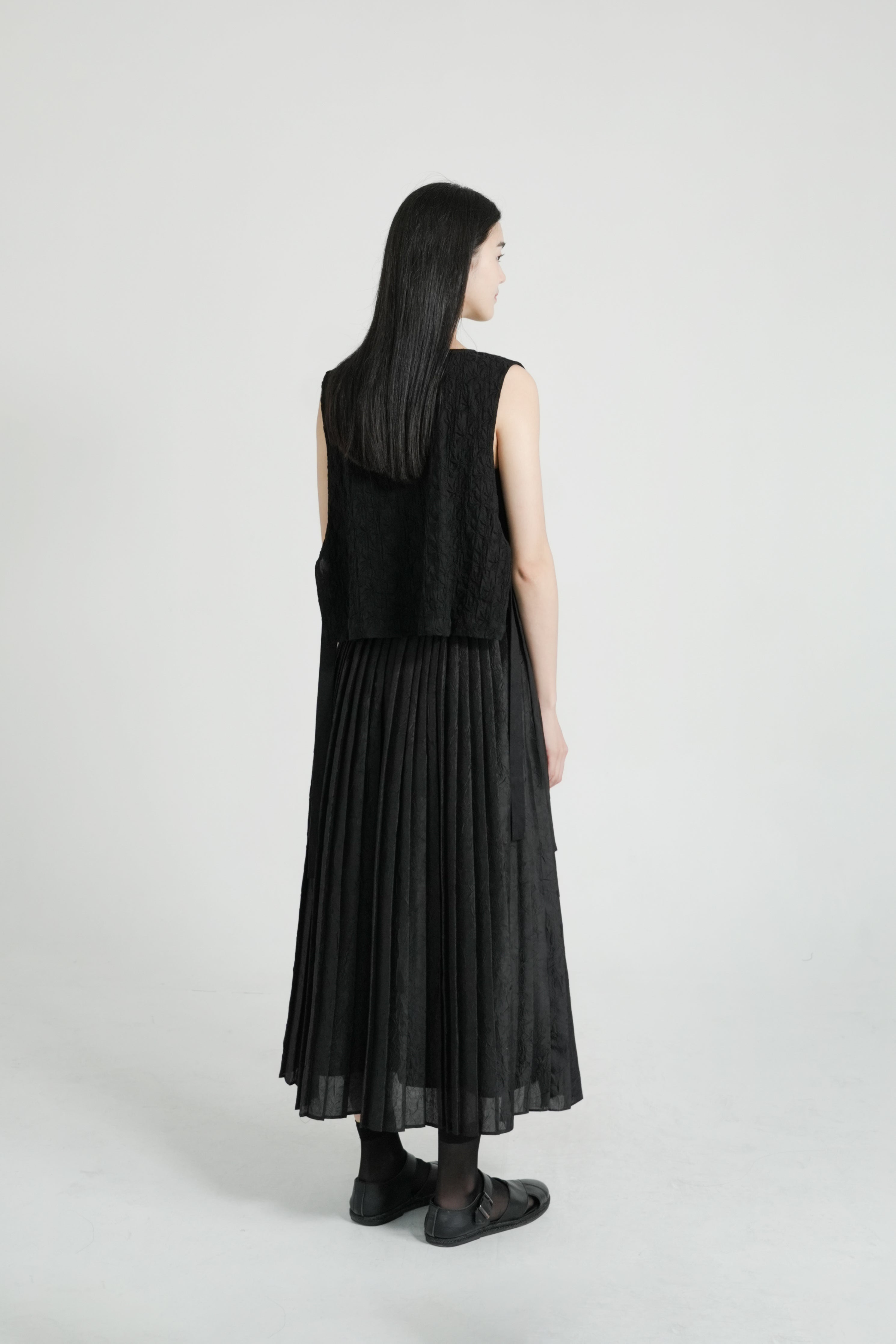 crinkle pleats skirt
