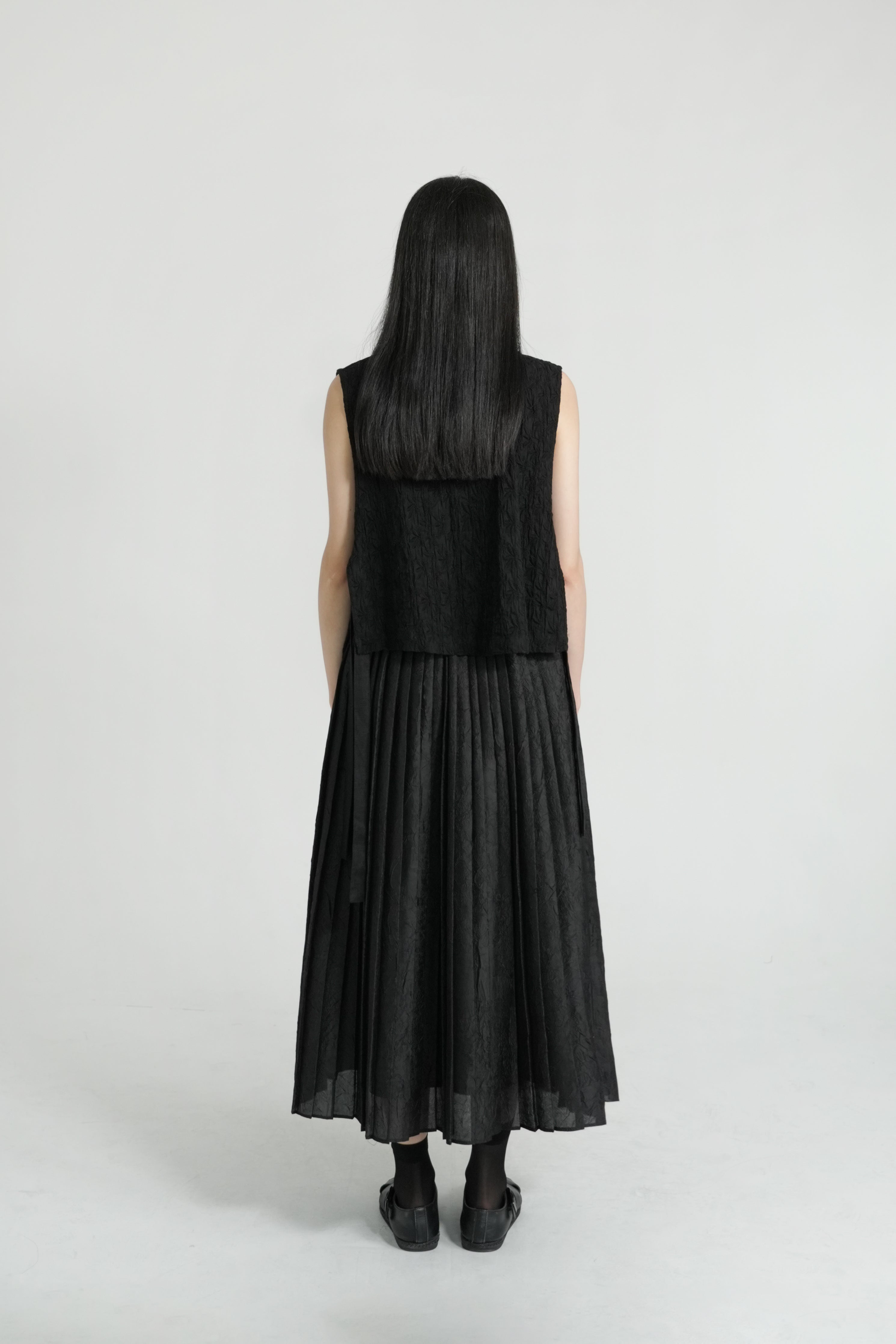 crinkle pleats skirt