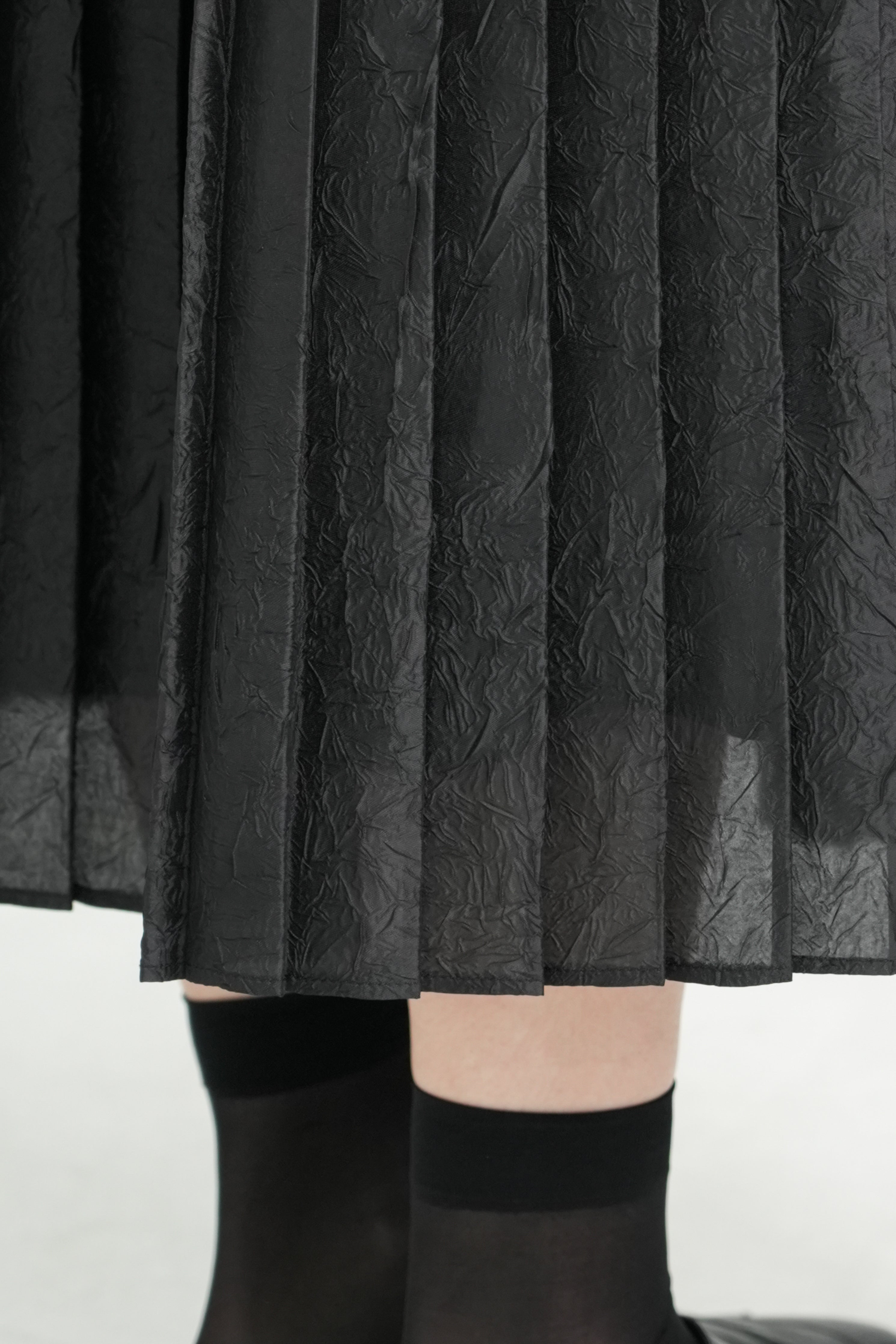 crinkle pleats skirt