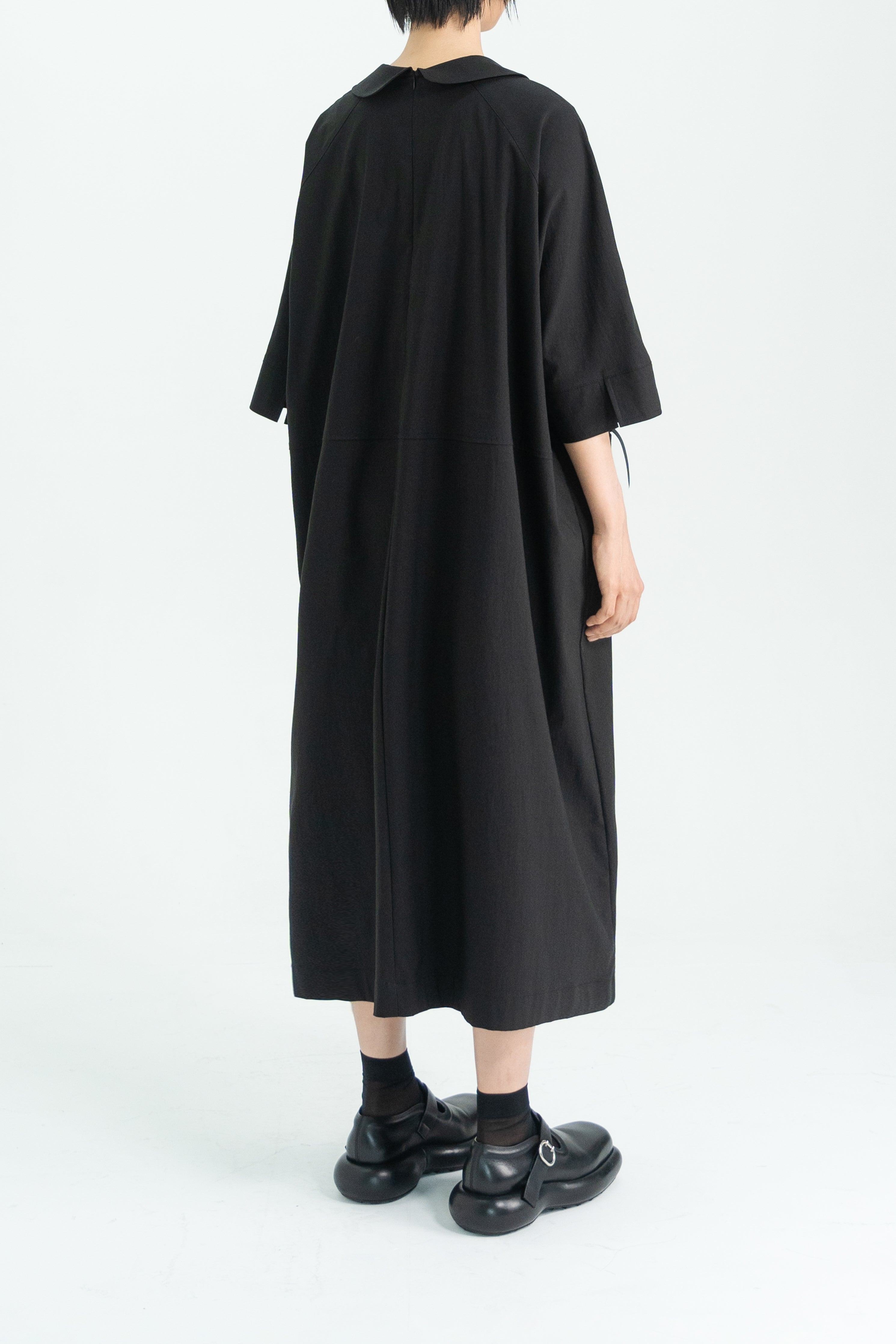 flat collar ribbon dress