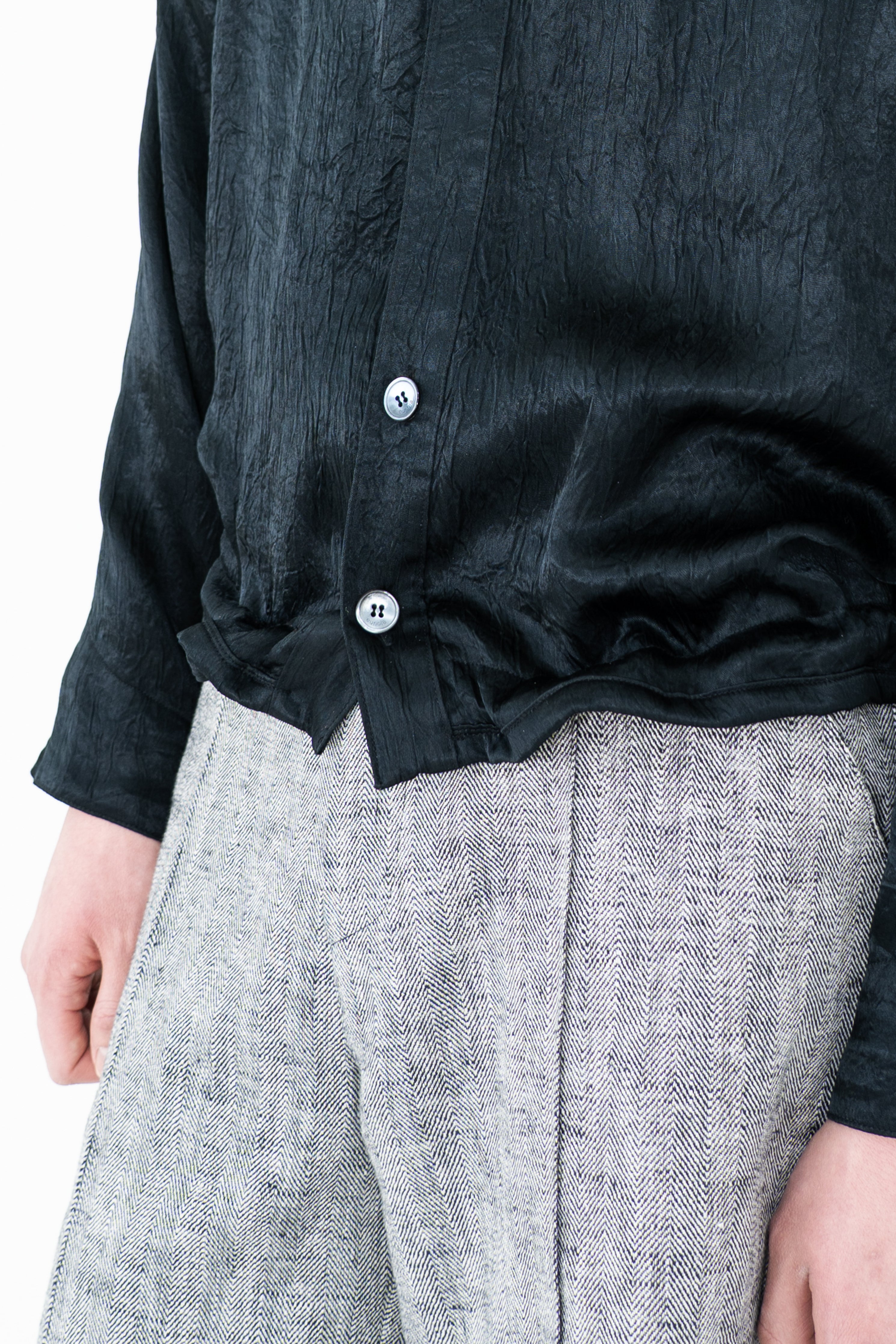 flat herrinbone short pants