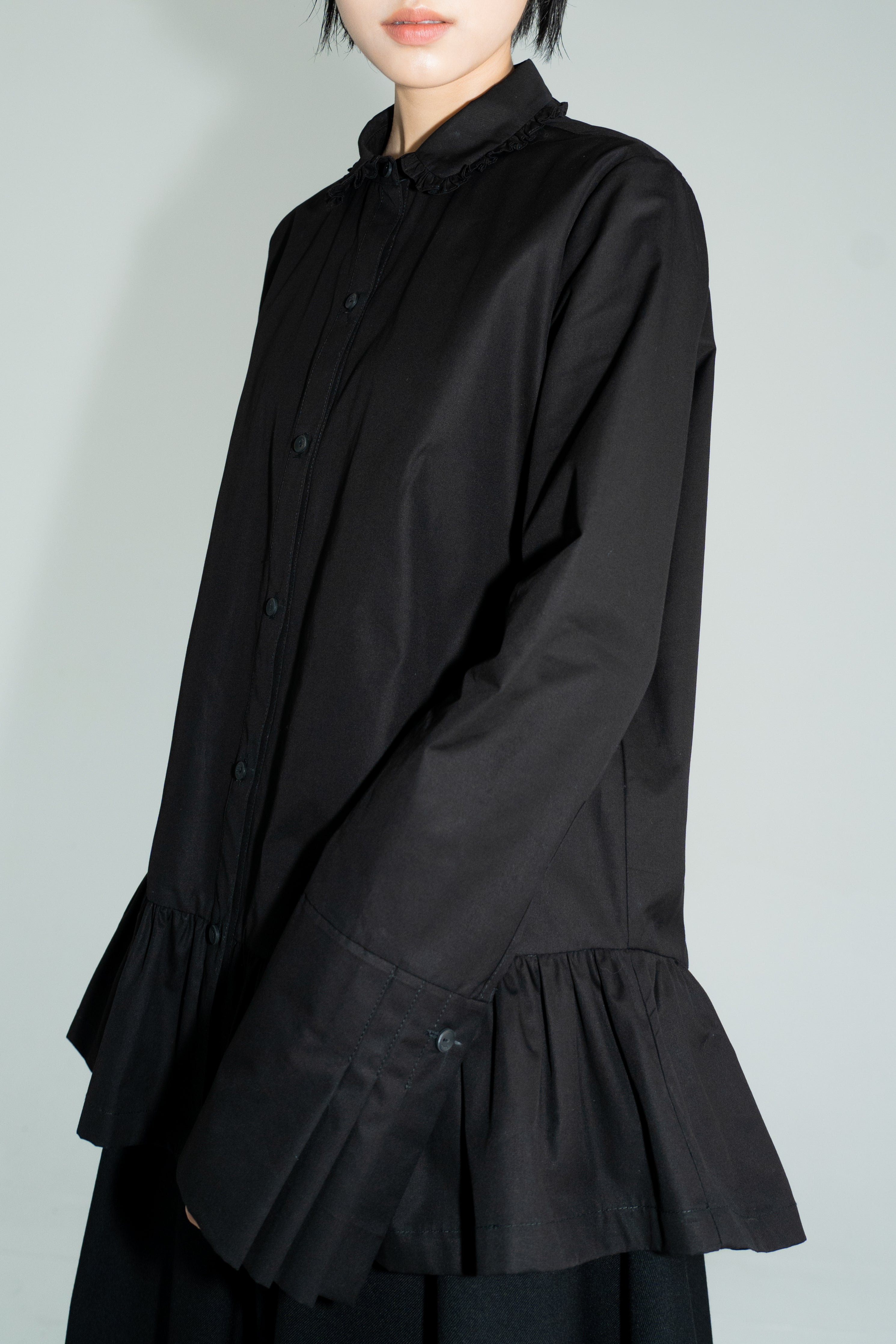 frill collar shirt