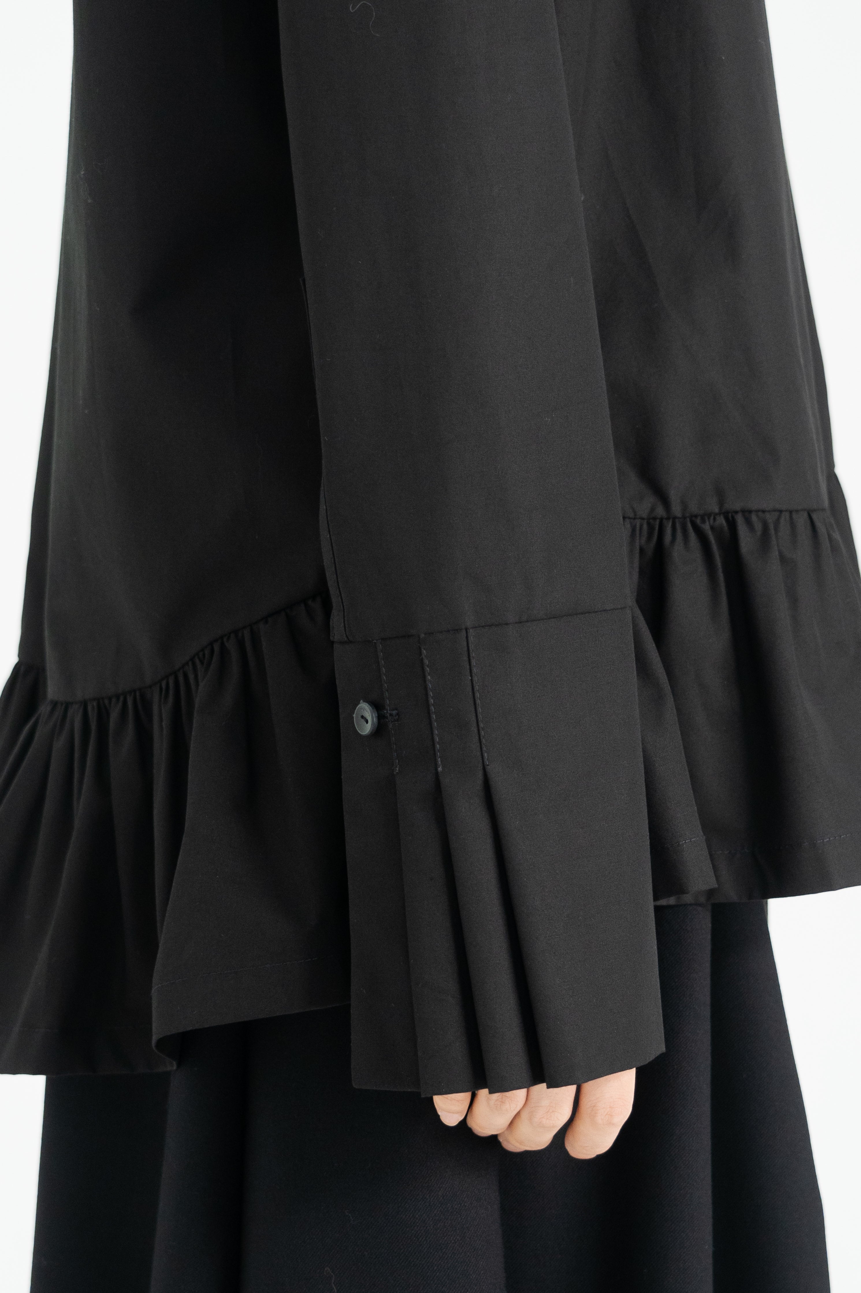 frill collar shirt