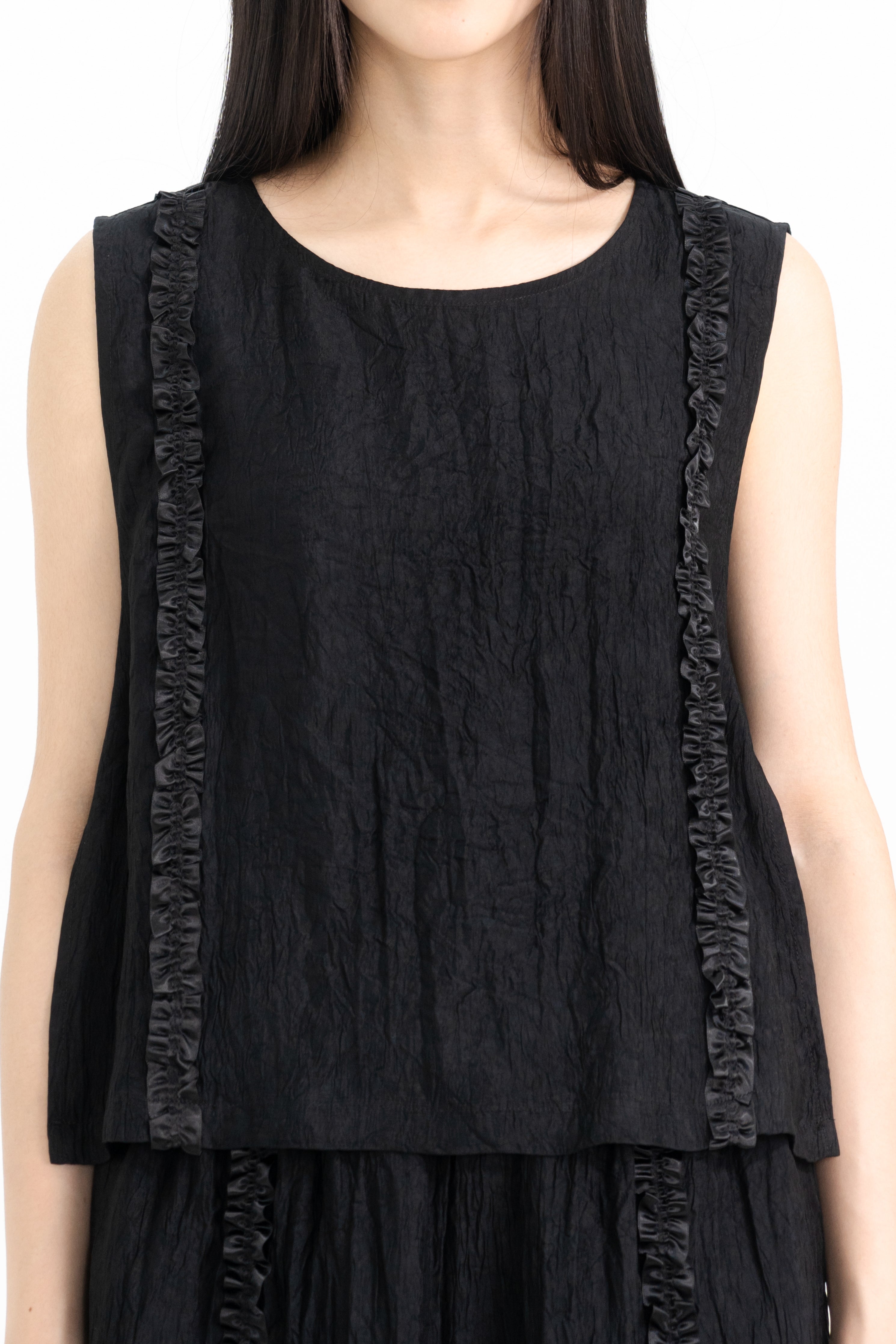 frill line vest
