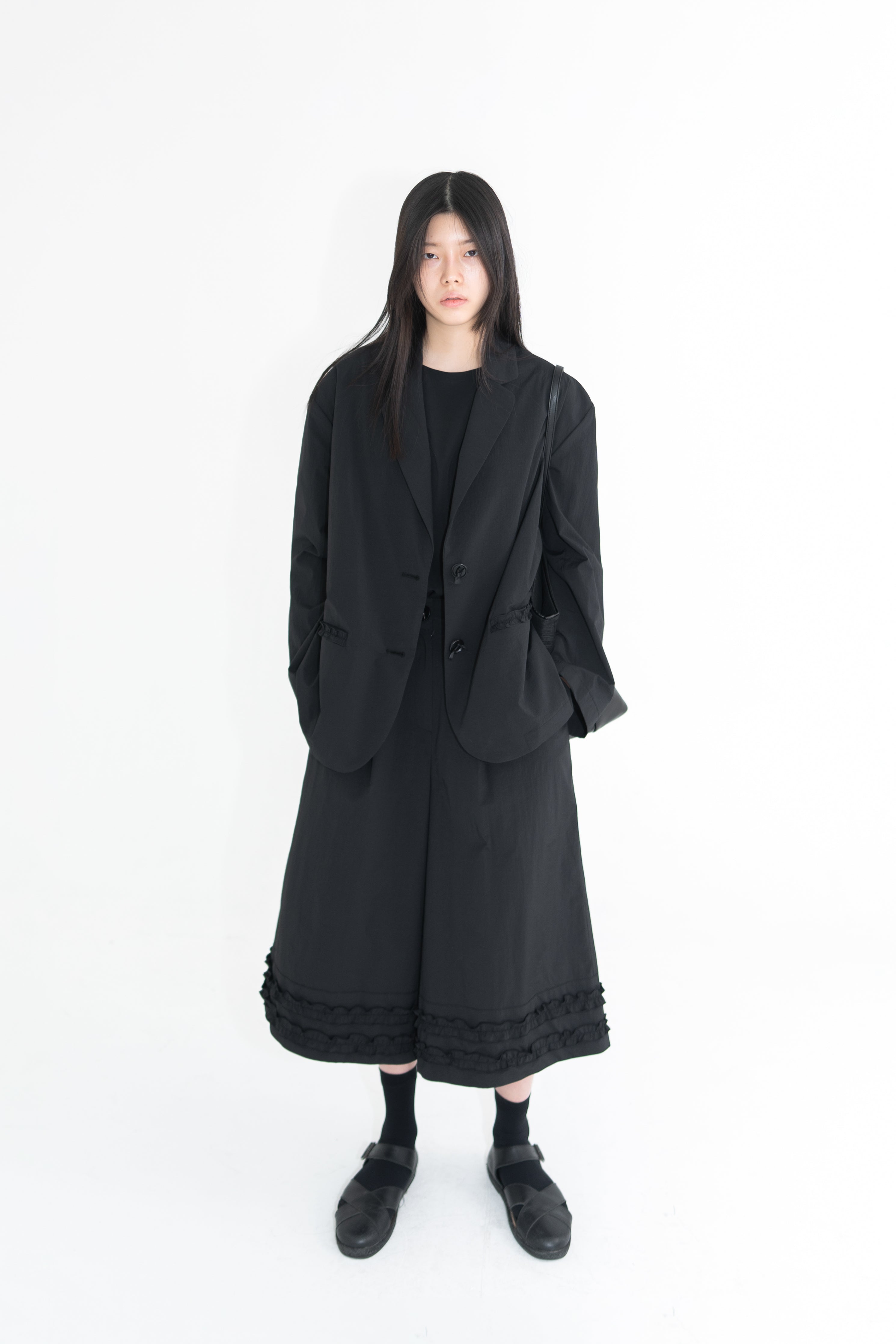 frill round over jacket