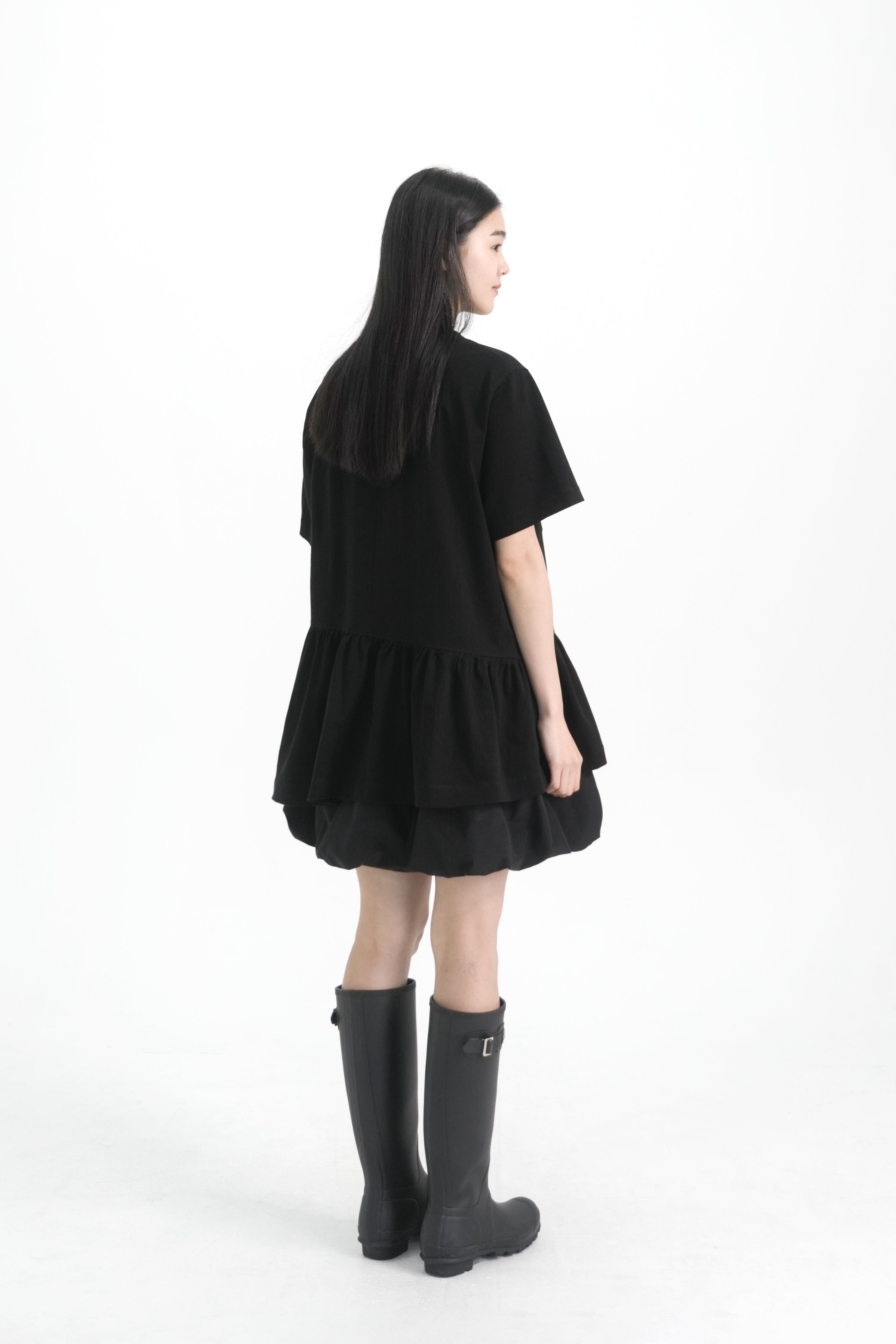 half sleeve cut line frill t shirt