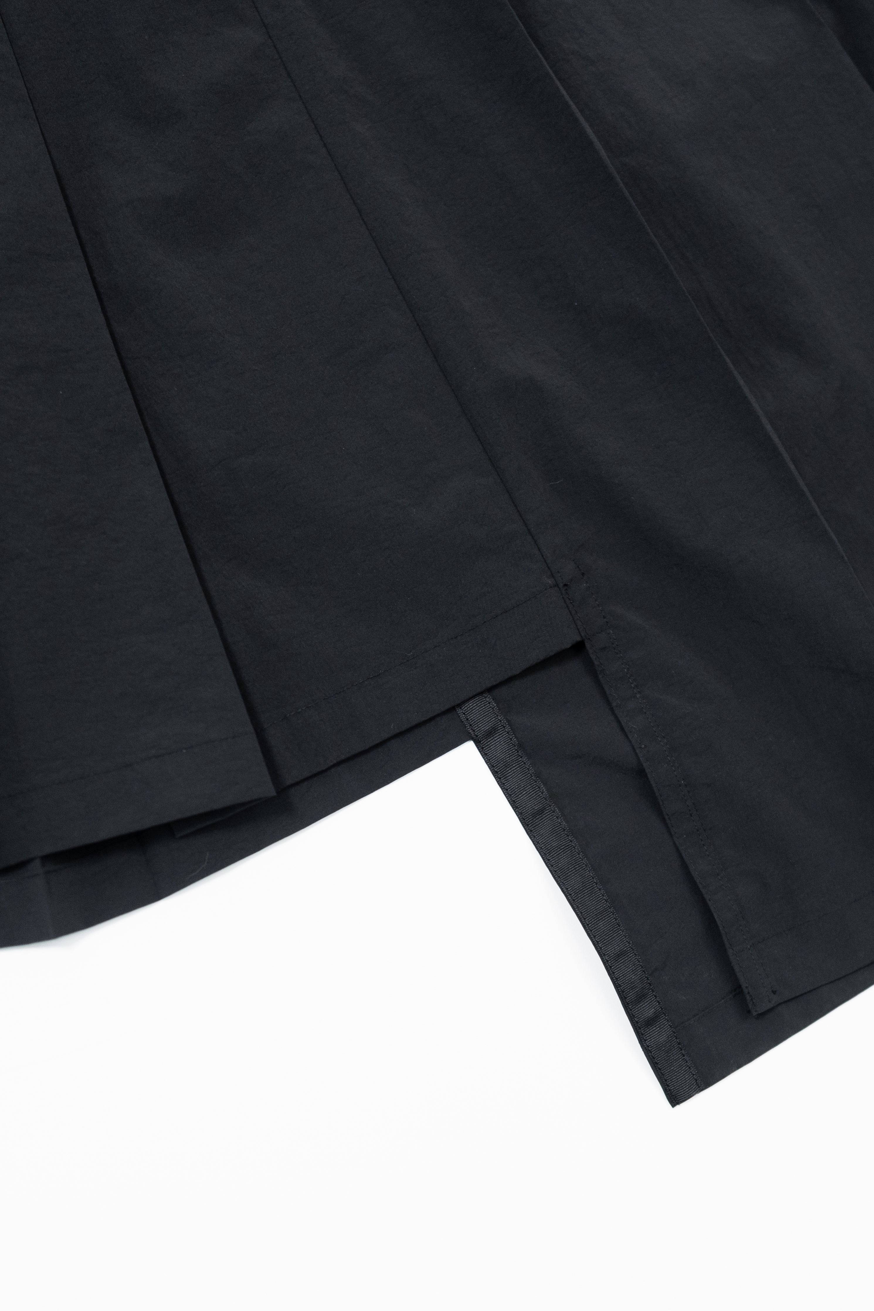 high-low pleats skirt