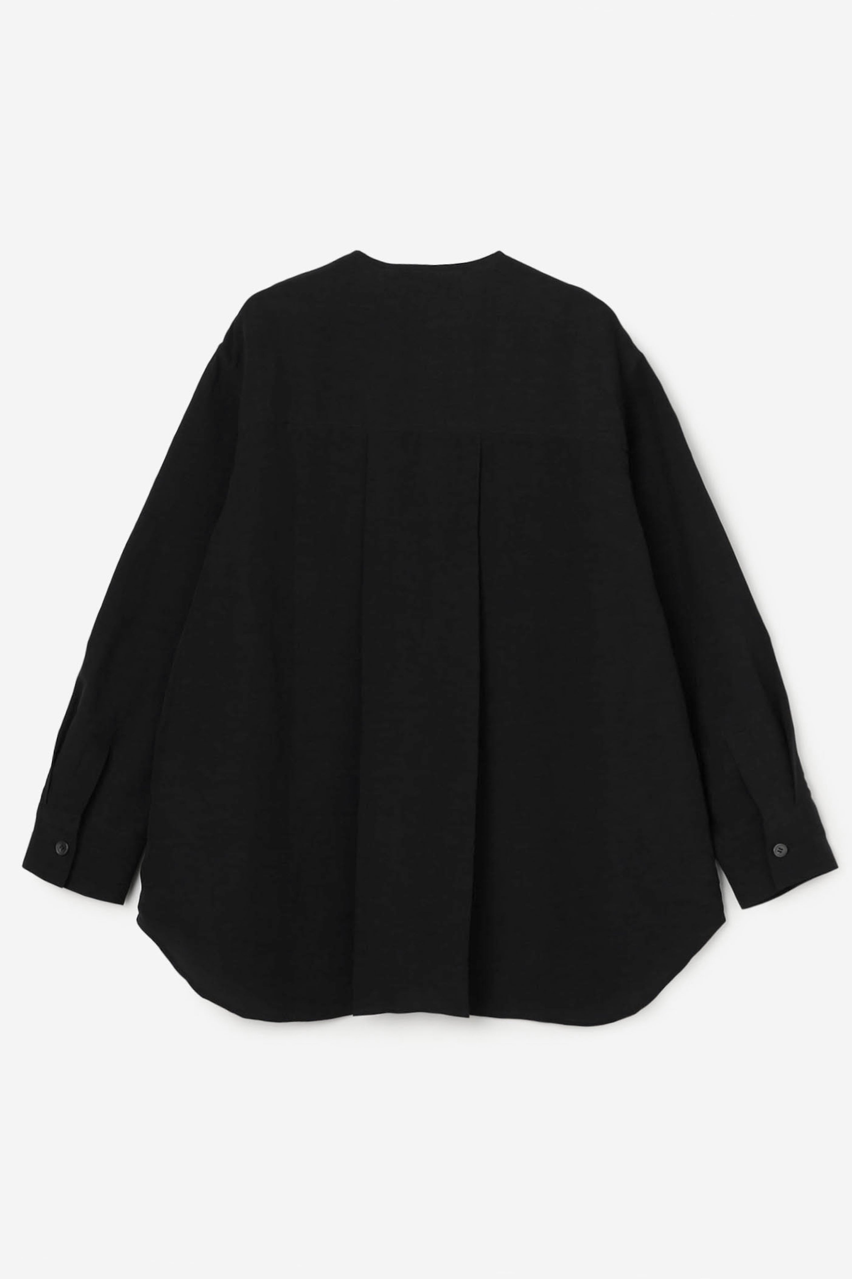 round neck shirt