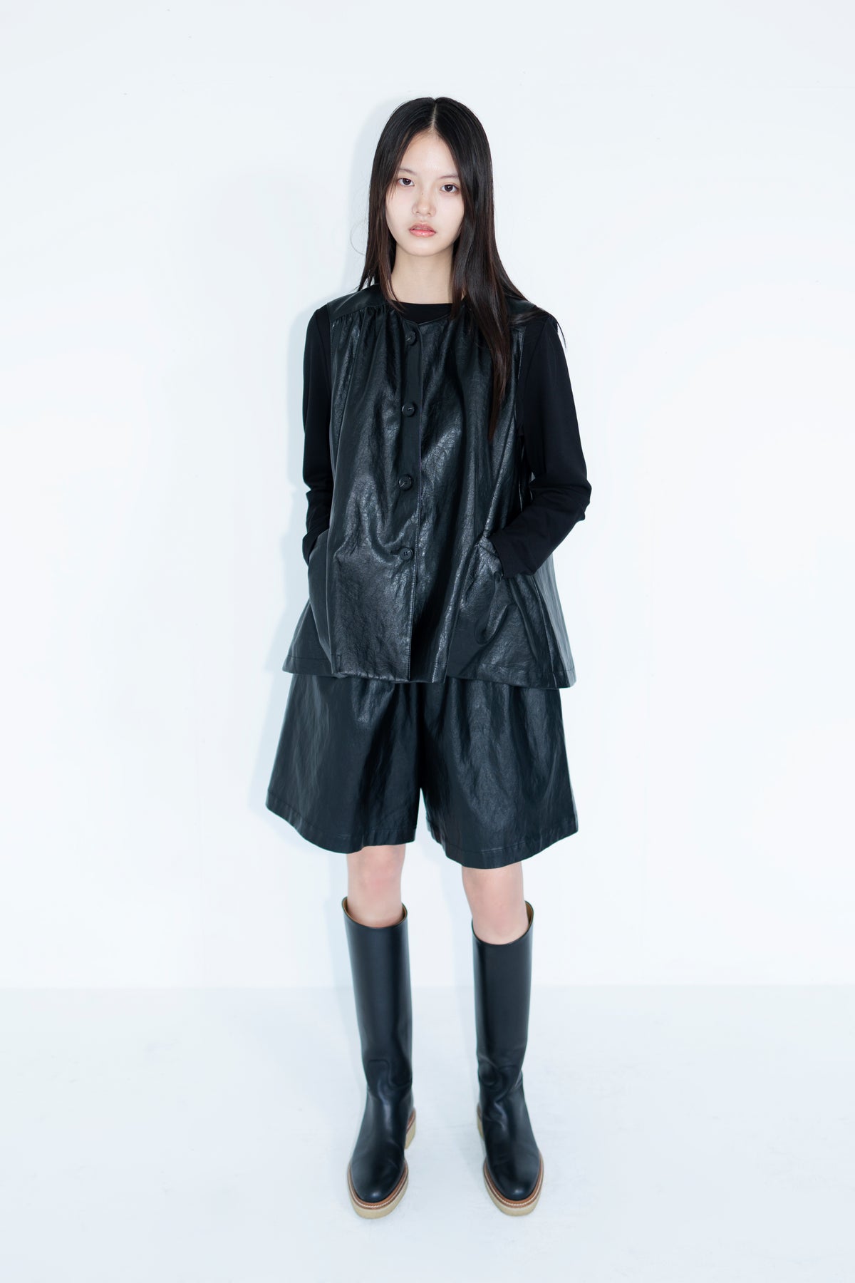 leather shirring vest