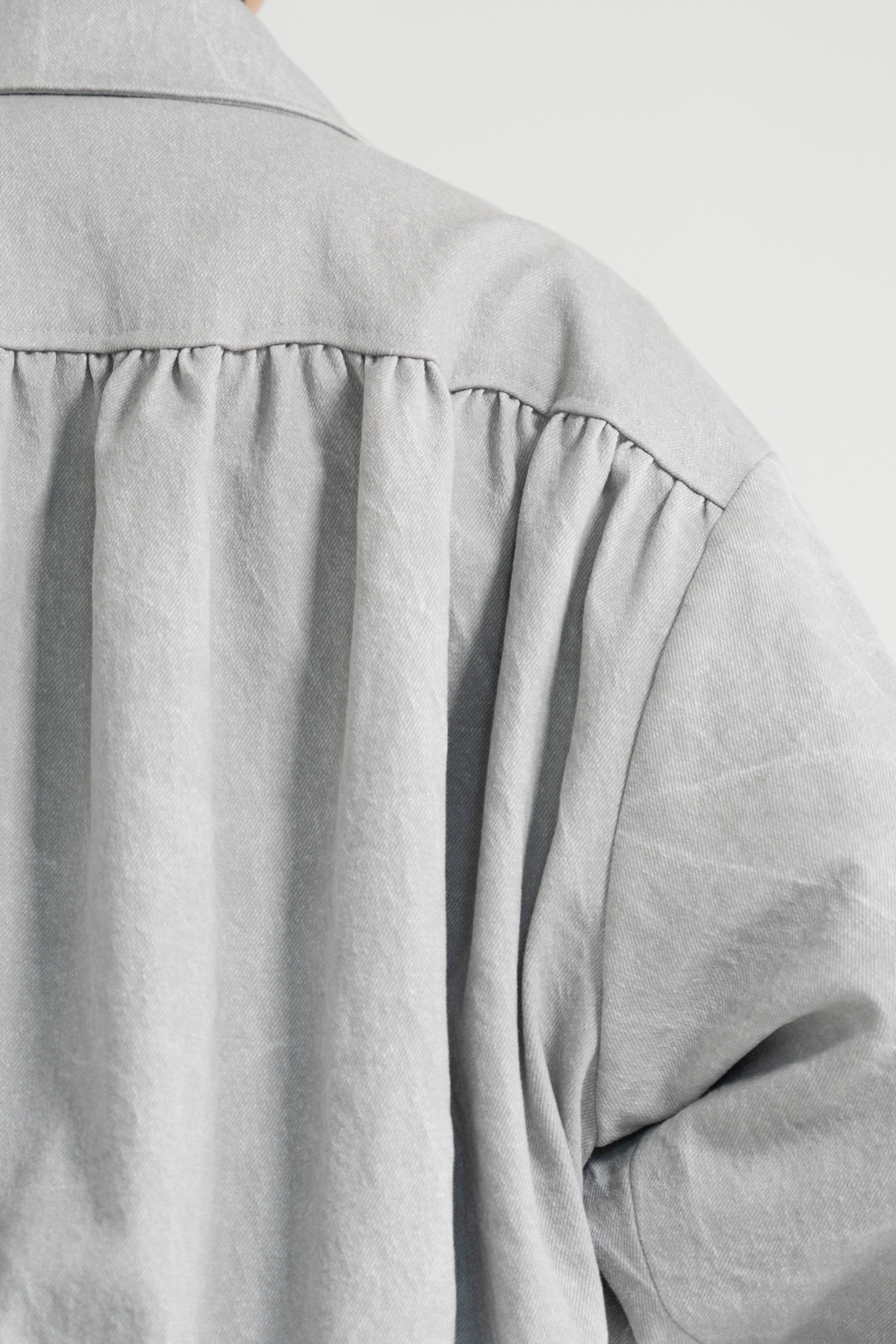 pigment shirring blouson