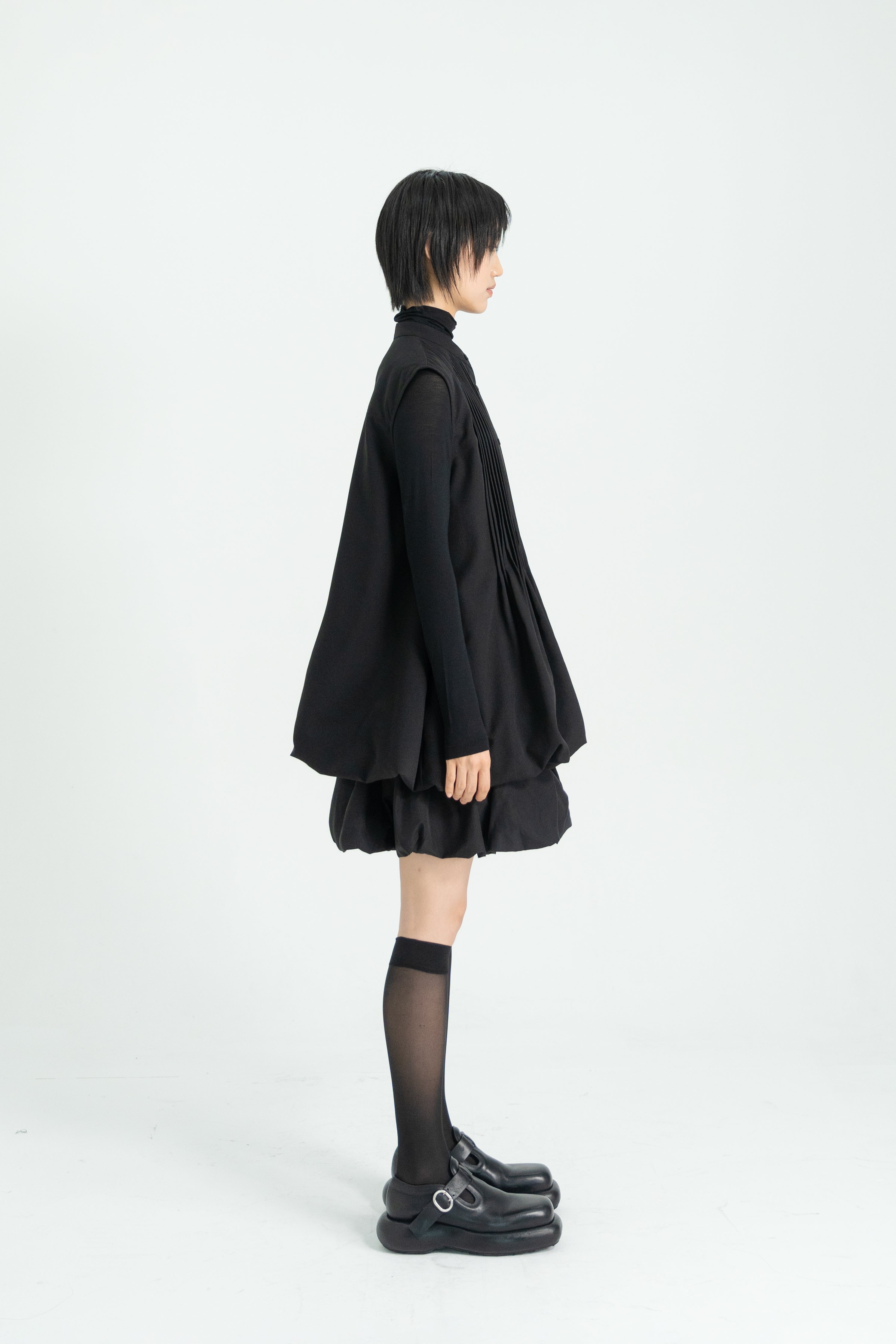pintuck moss vest