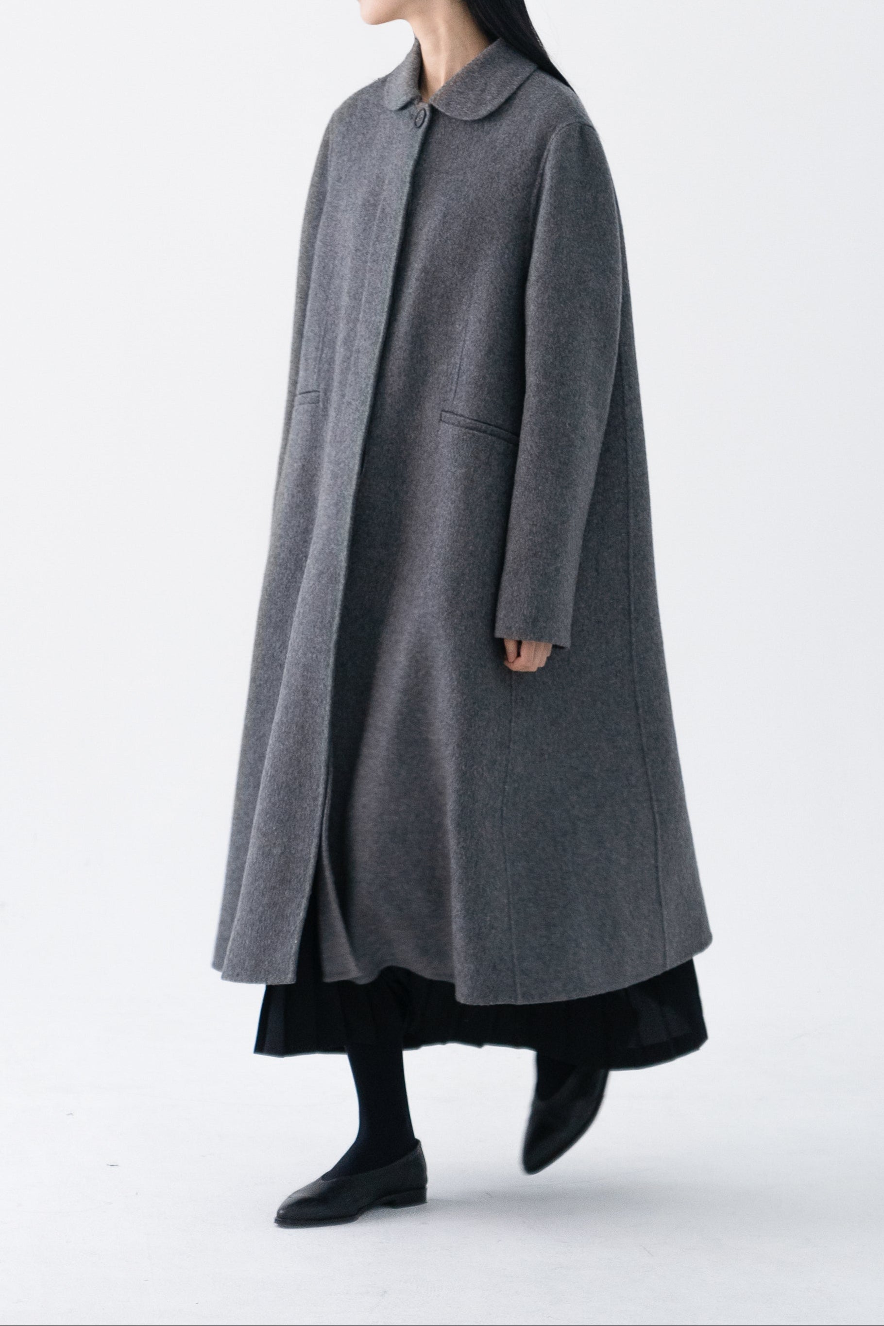 round collar long coat