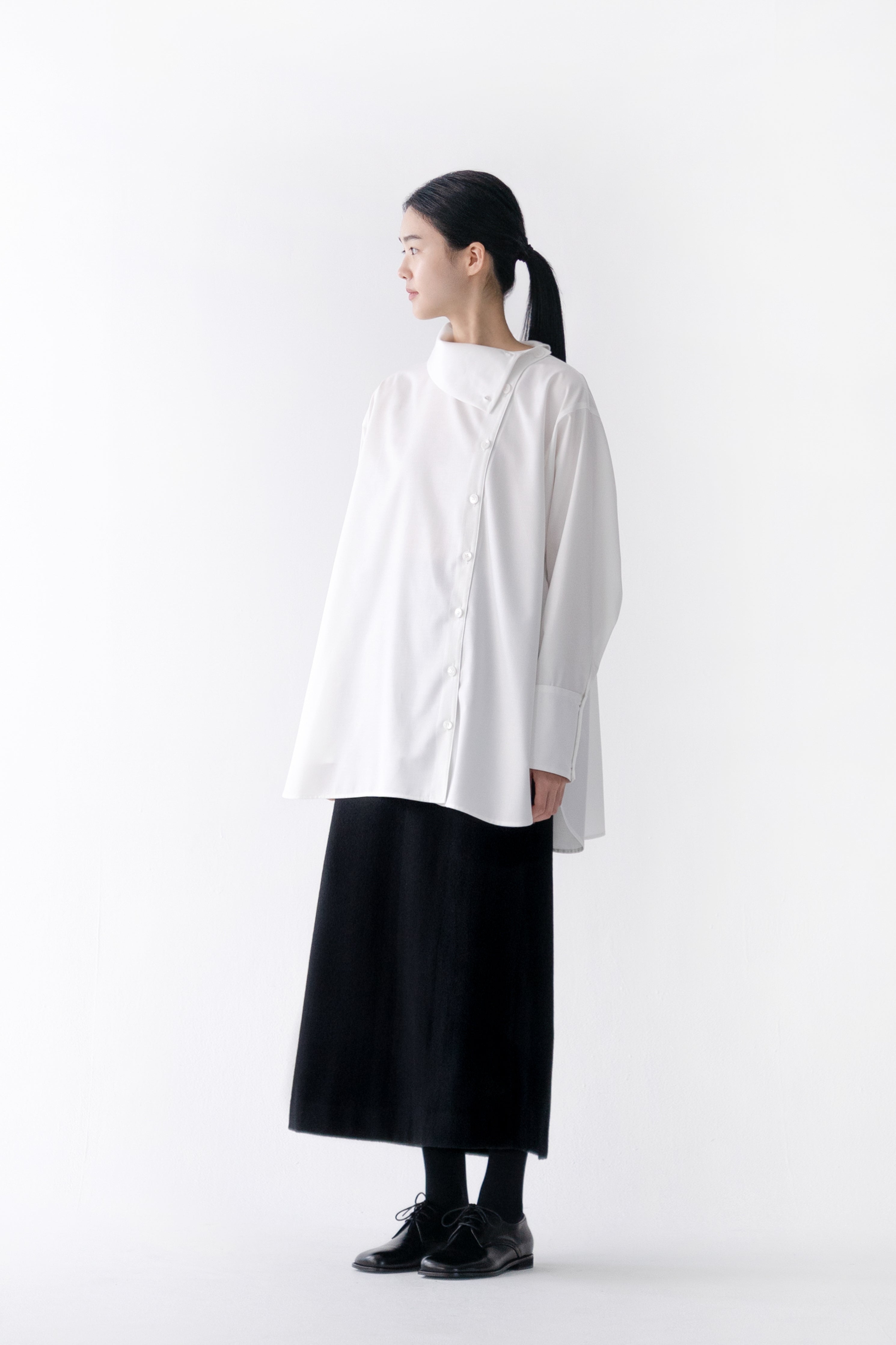 【STORE EXCLUSIVE】sideway collar shirt