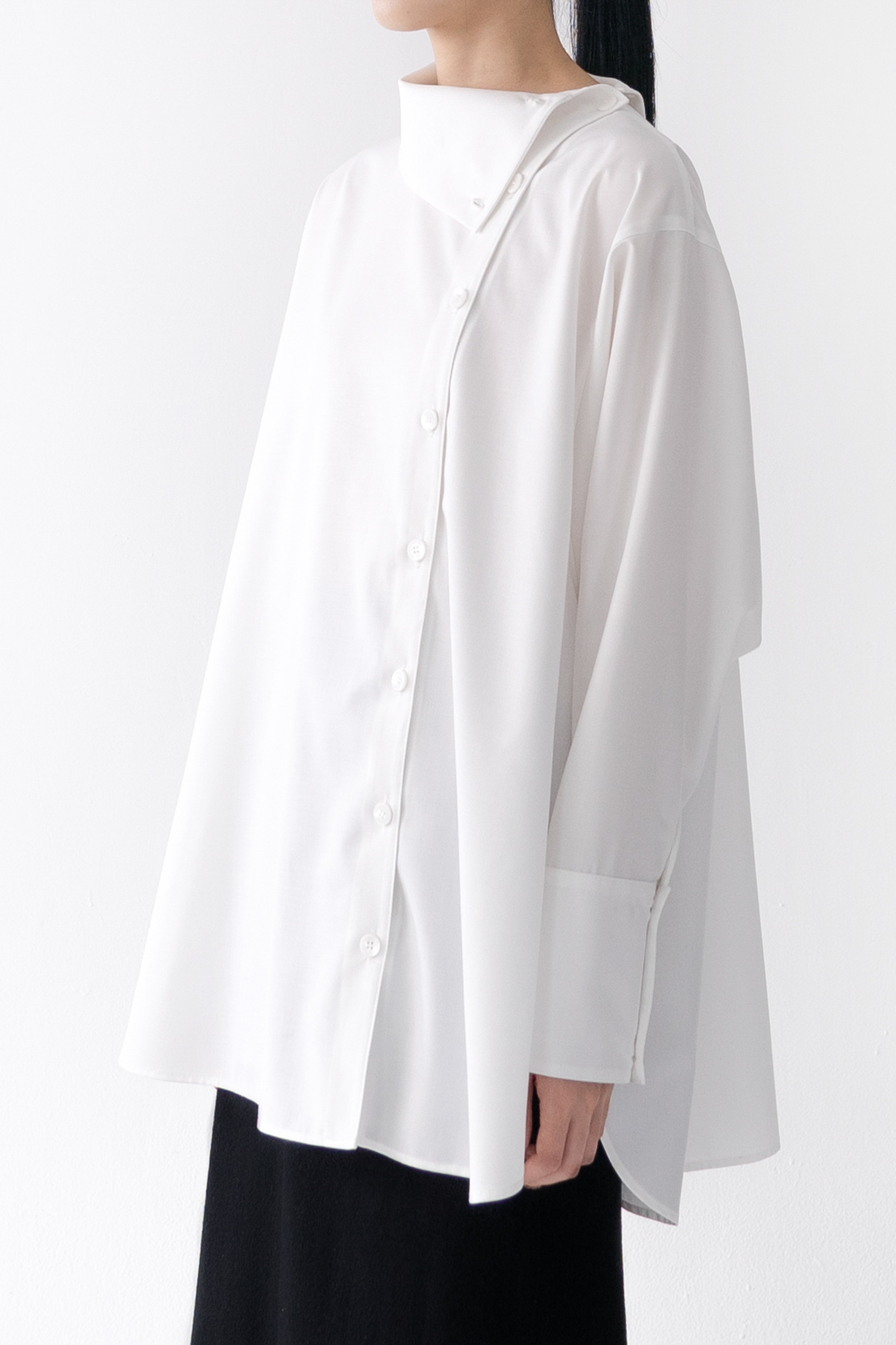 【STORE EXCLUSIVE】sideway collar shirt