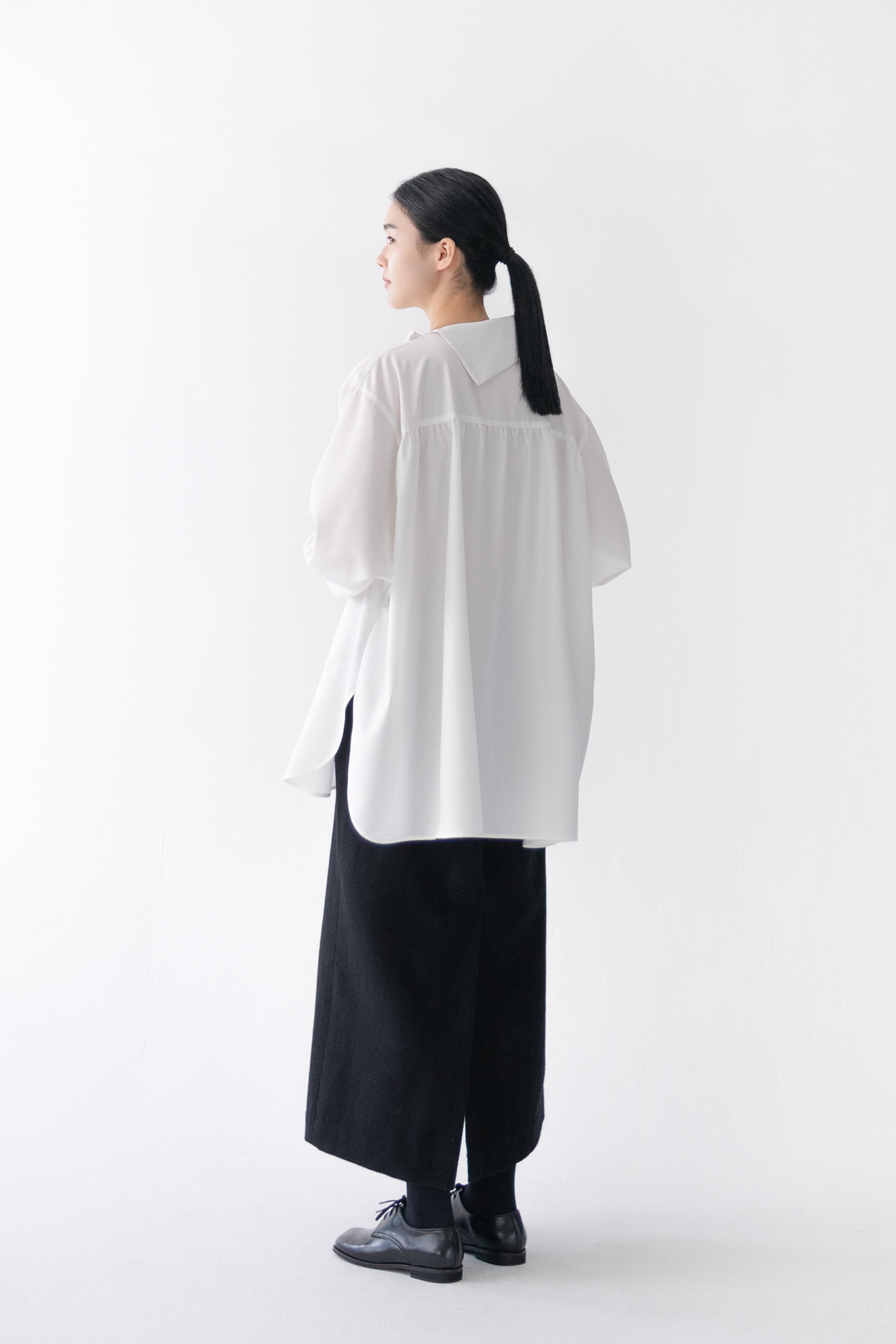【STORE EXCLUSIVE】sideway collar shirt