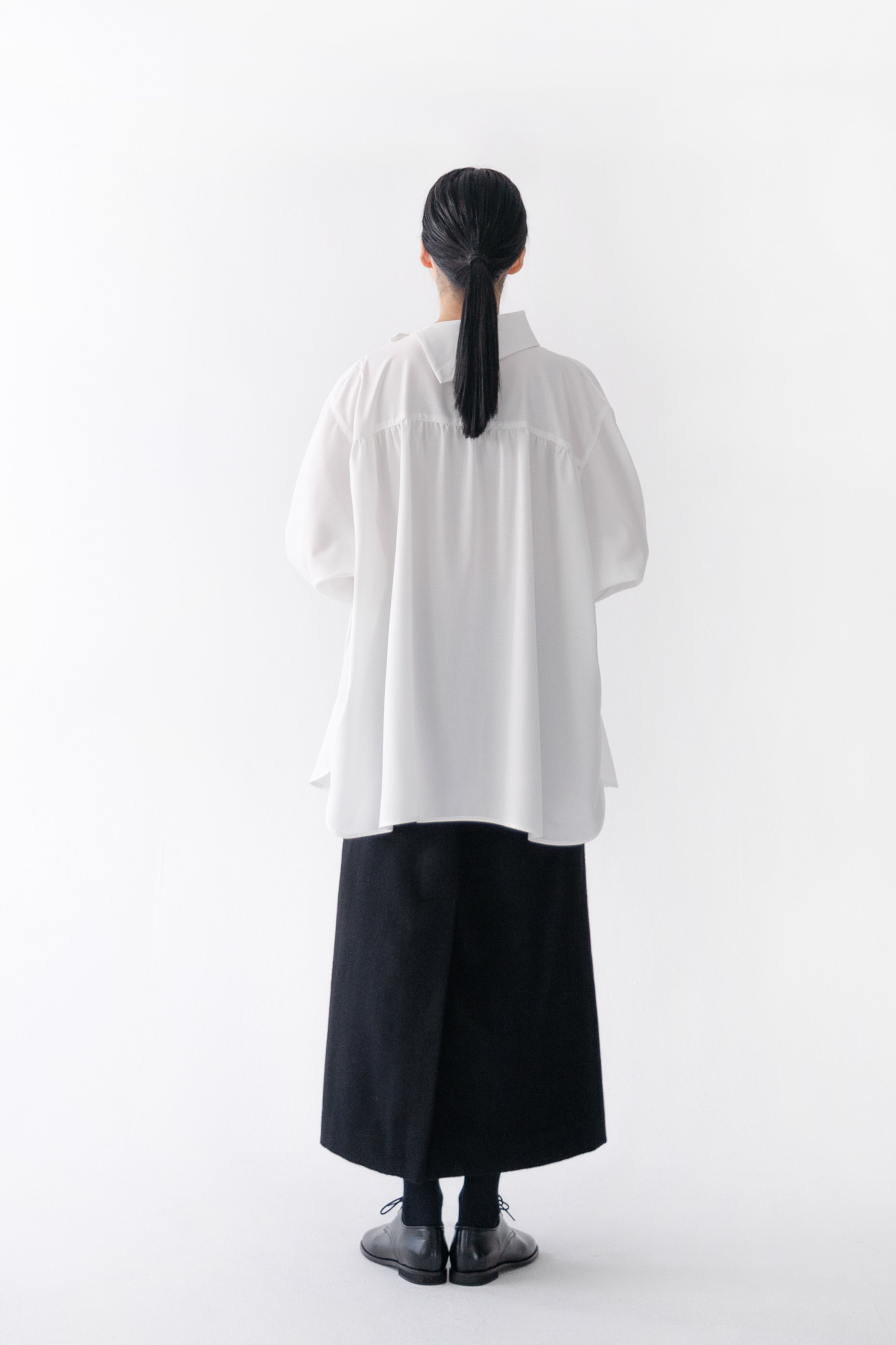 【STORE EXCLUSIVE】sideway collar shirt