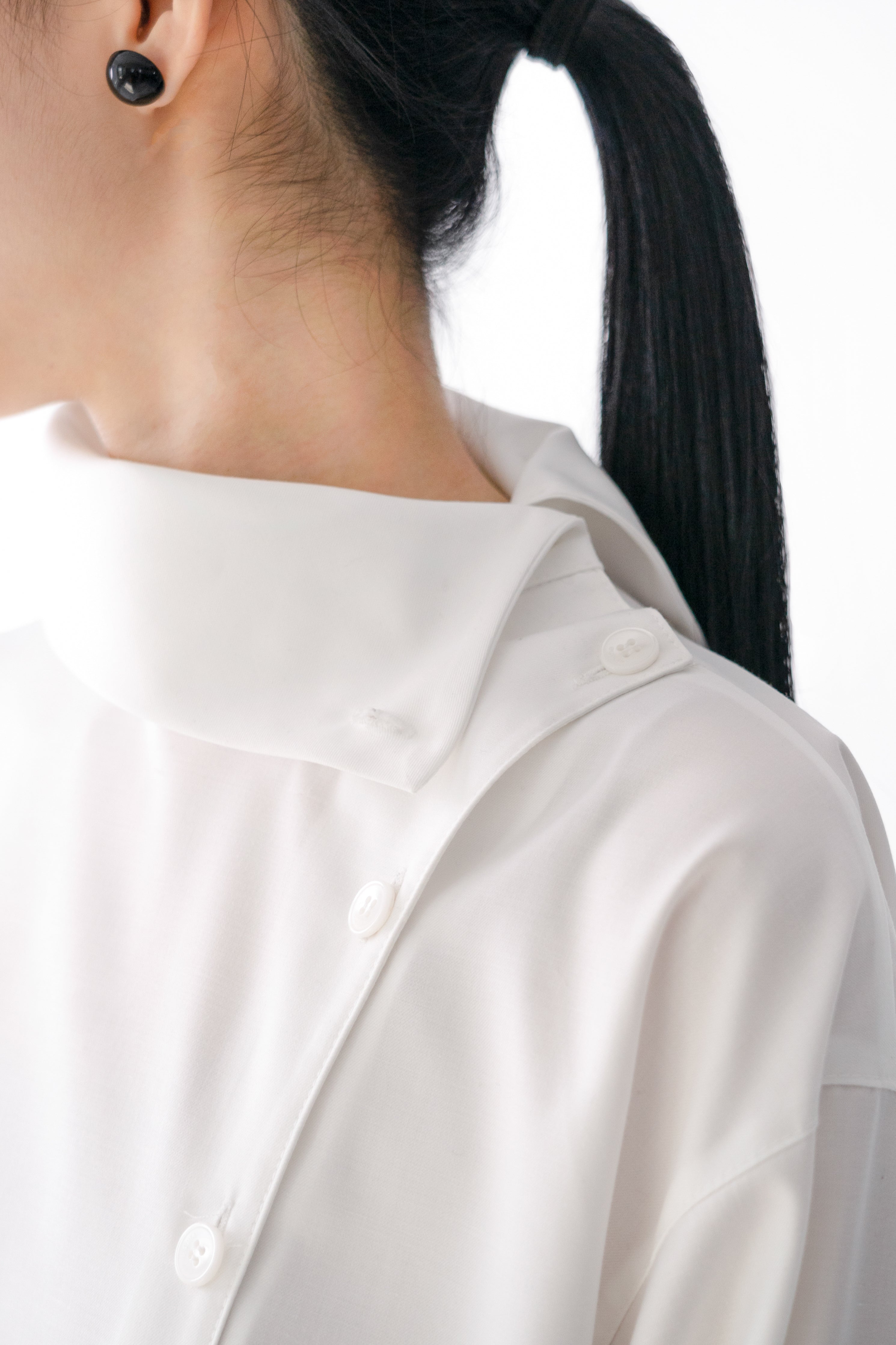【STORE EXCLUSIVE】sideway collar shirt