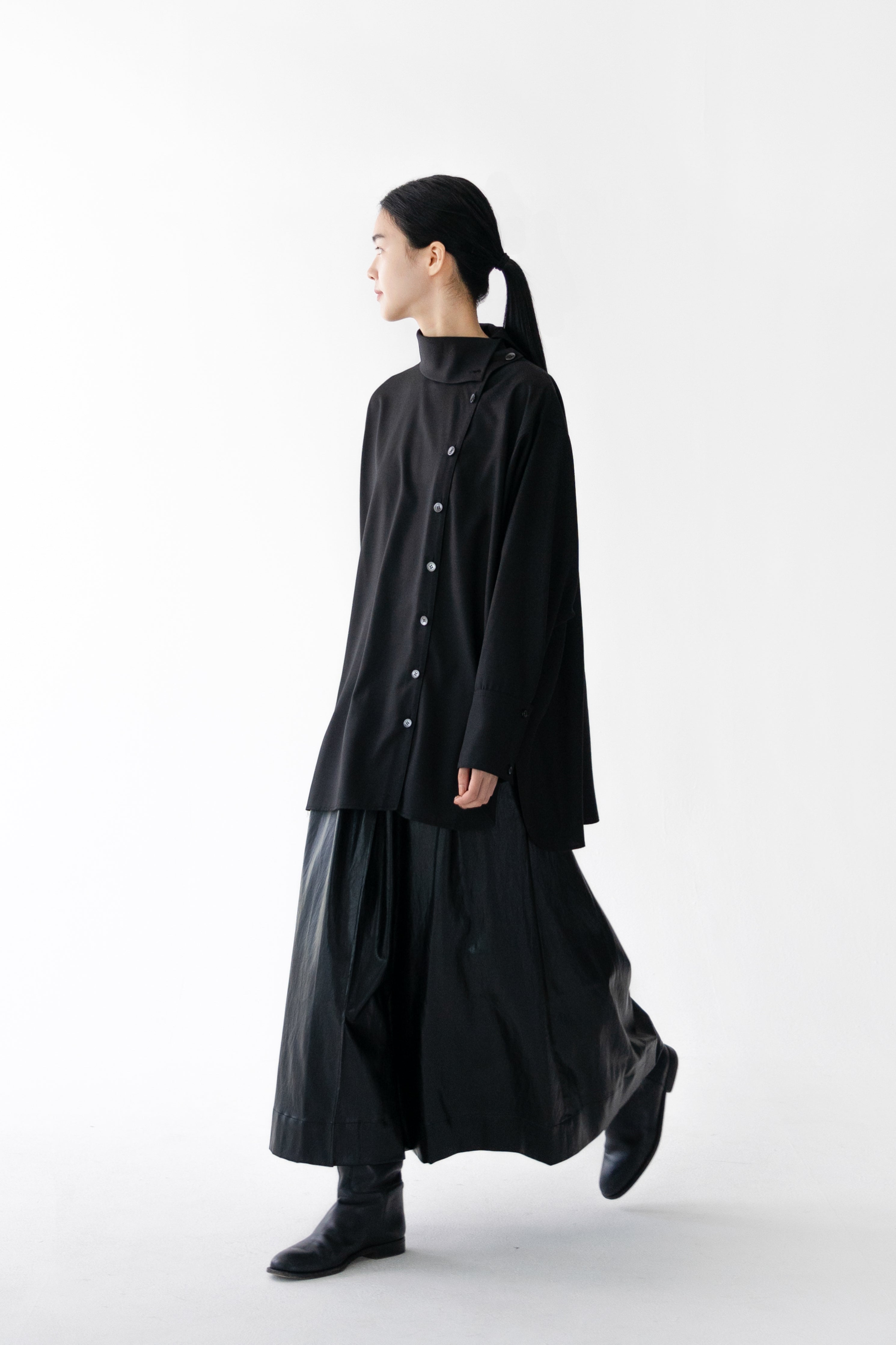 【STORE EXCLUSIVE】sideway collar shirt