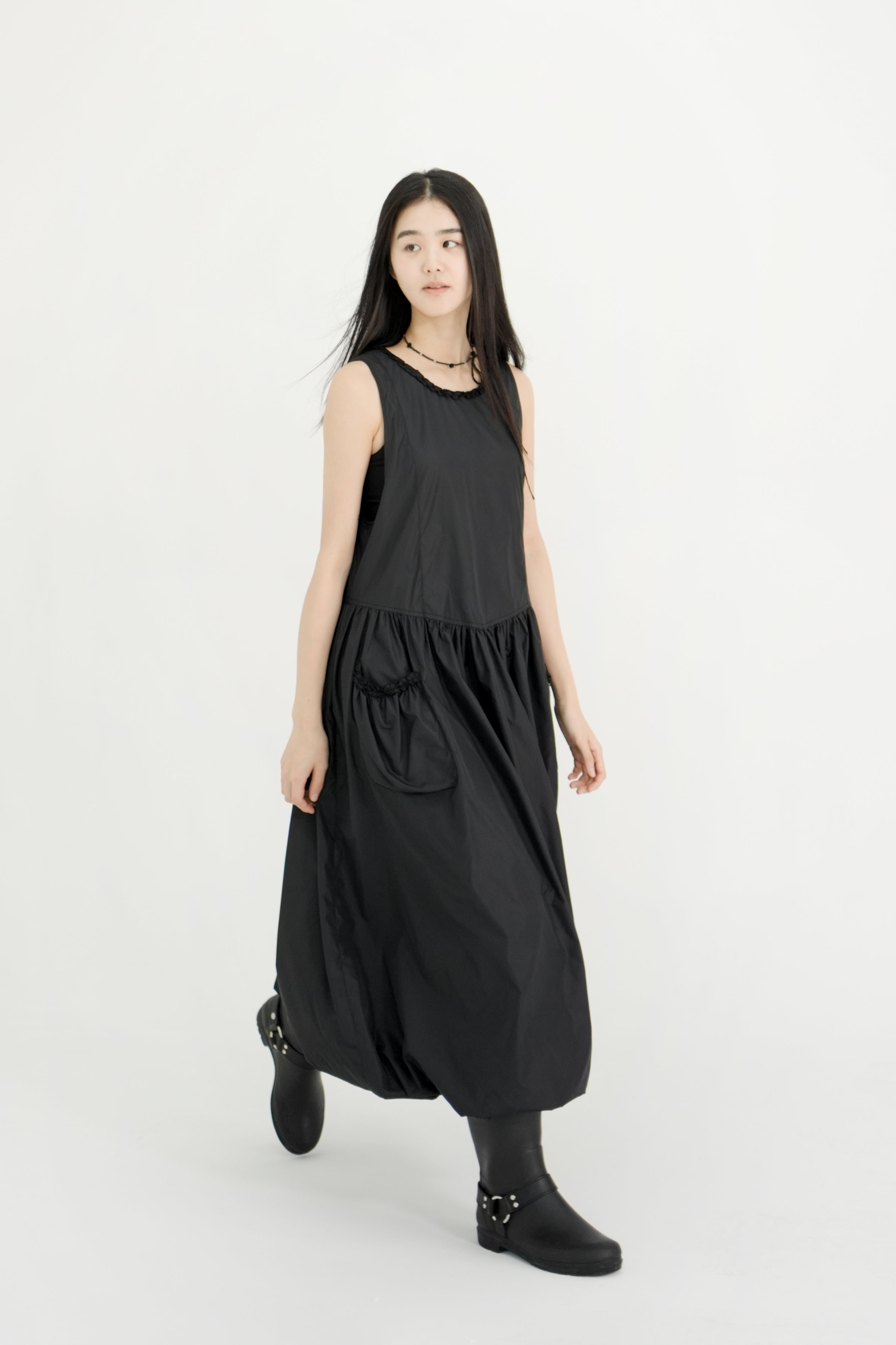 sleeveless moss dress