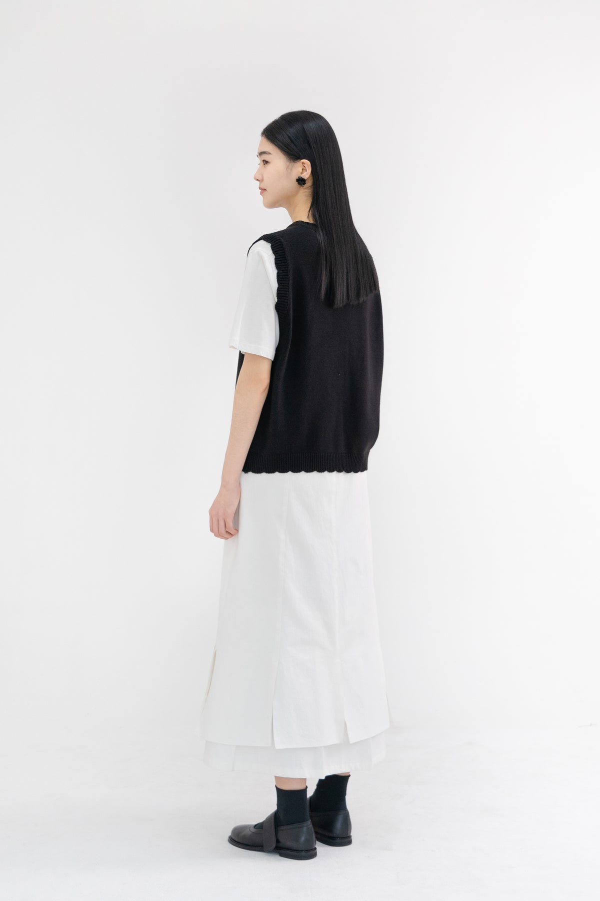 wave knit vest