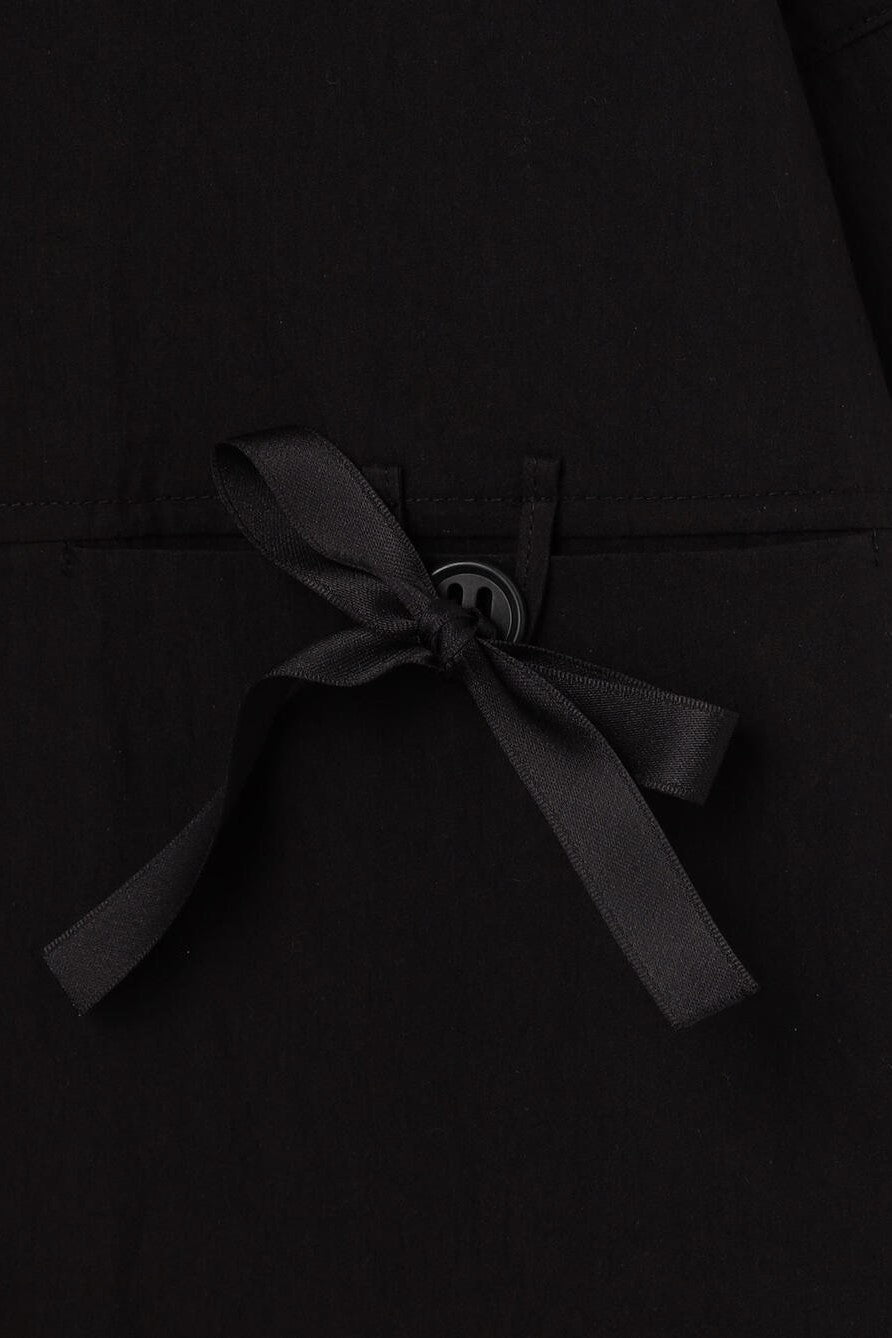 flat collar ribbon dress