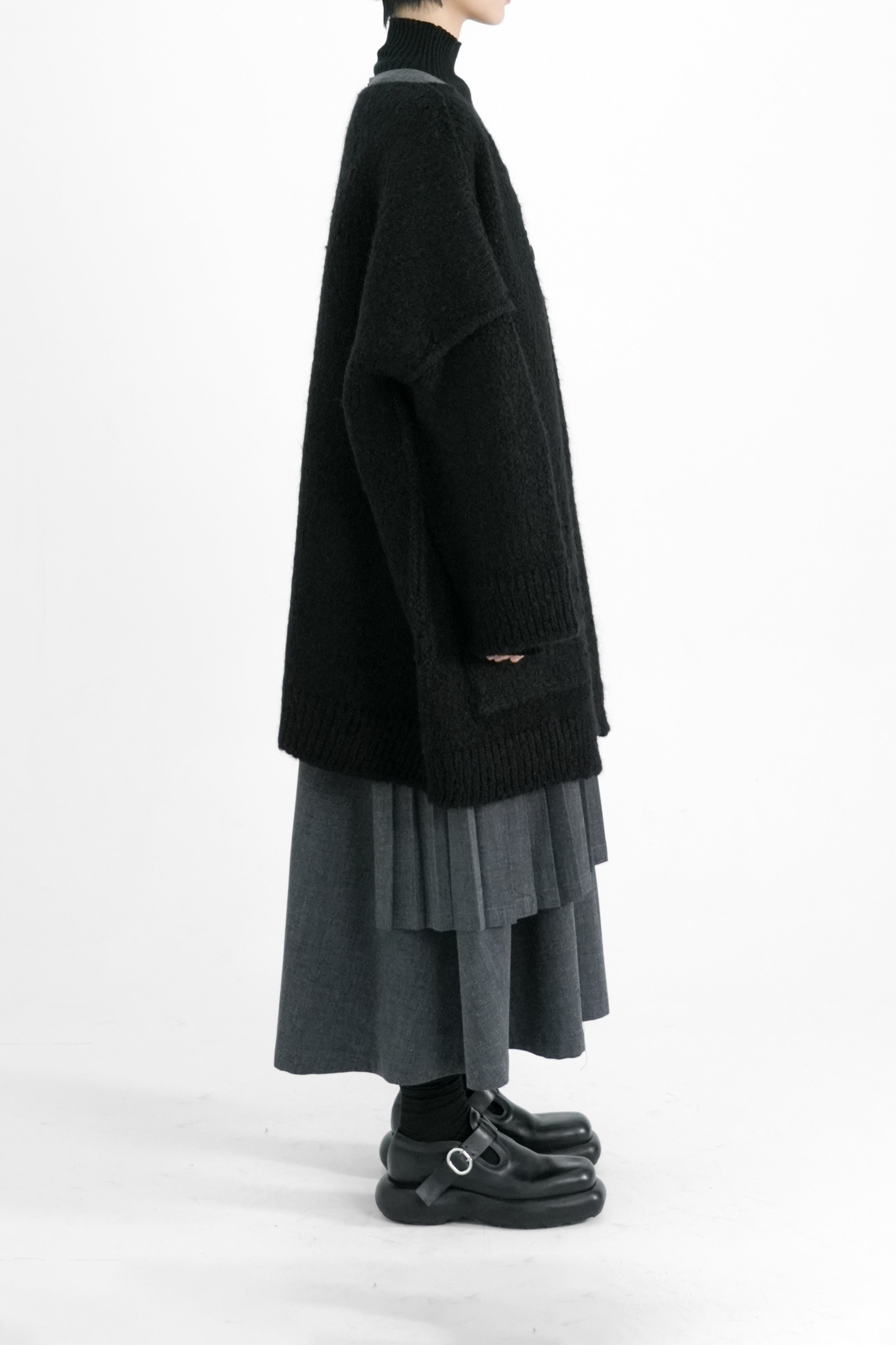 button mono cardigan