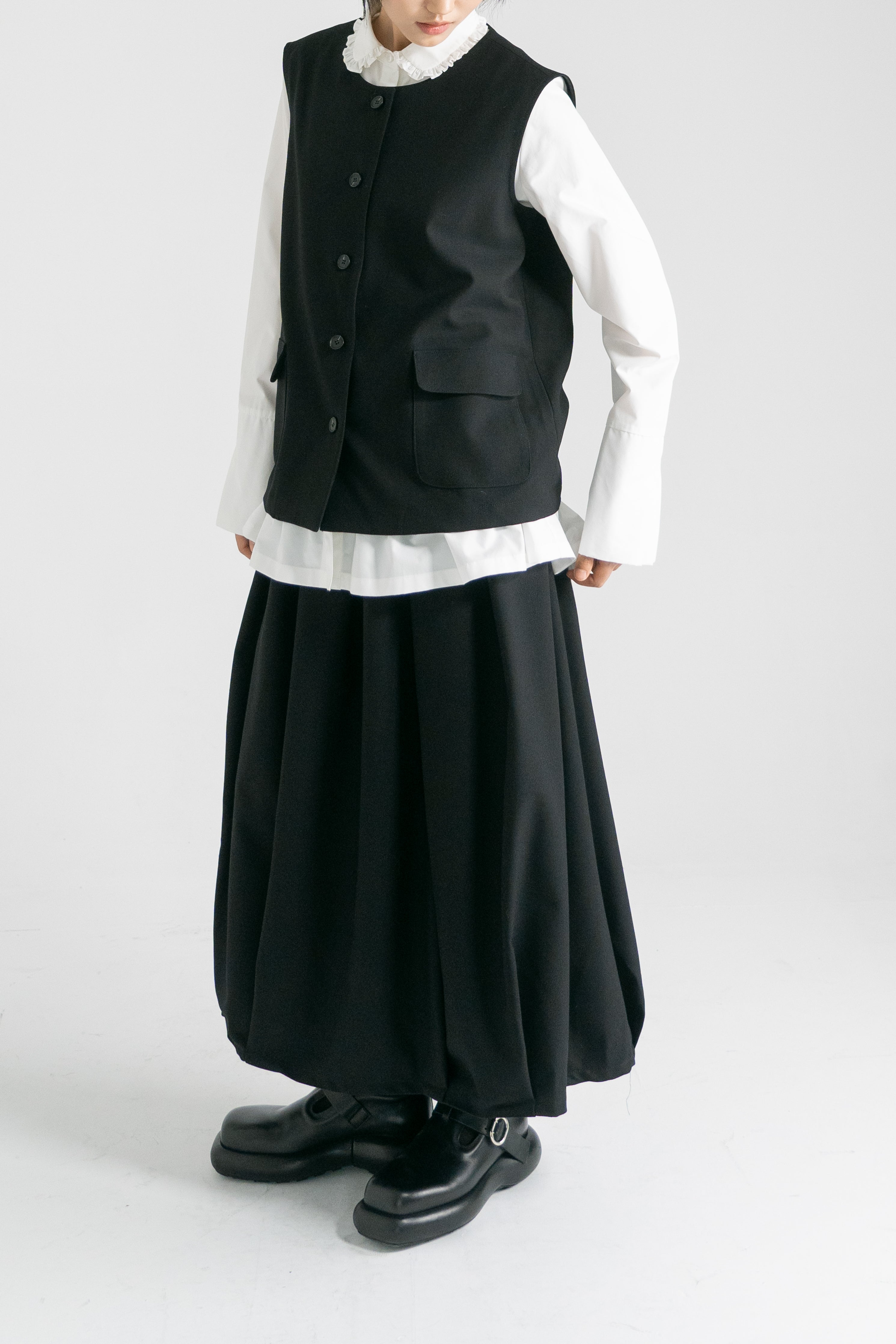 【STORE EXCLUSIVE】button pocket wool vest