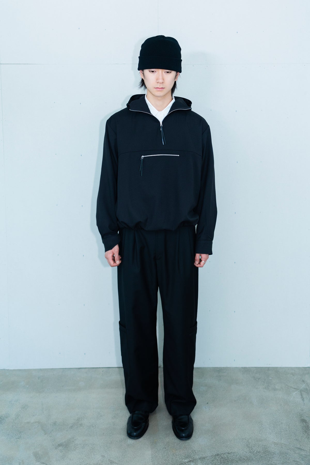 drape low cargo pants