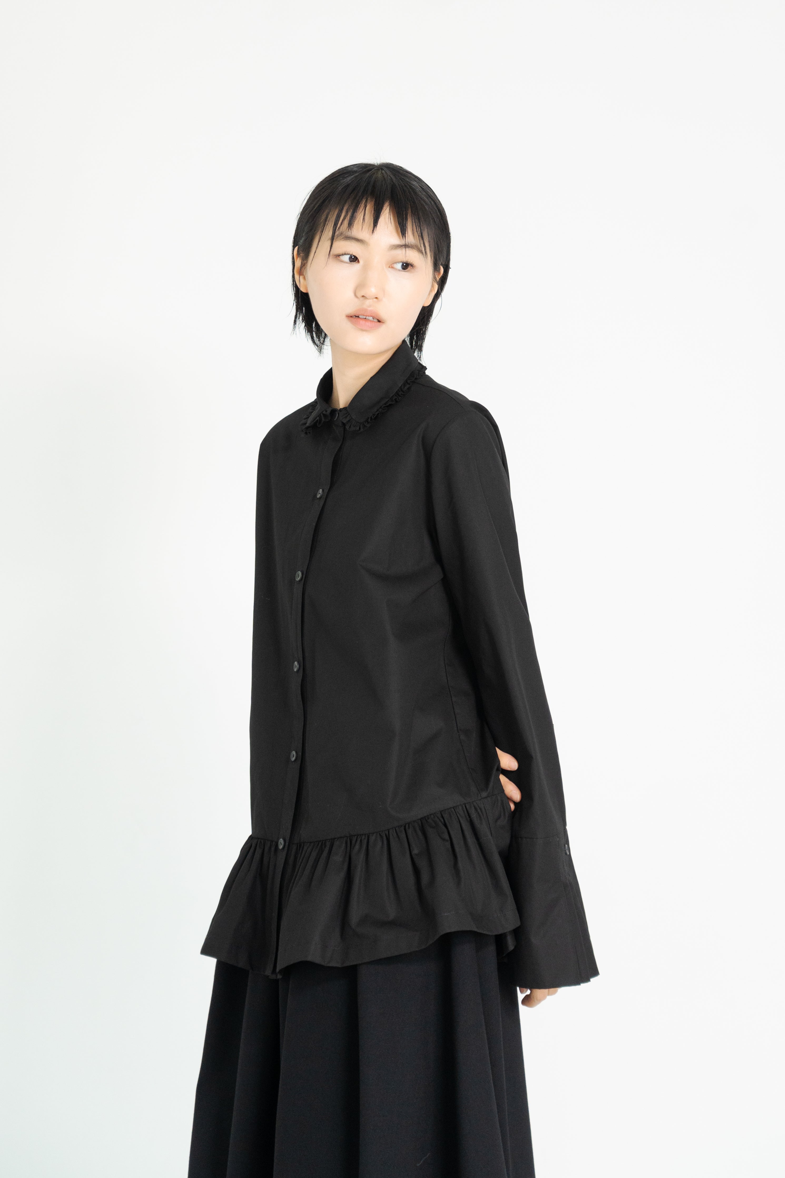 frill collar shirt