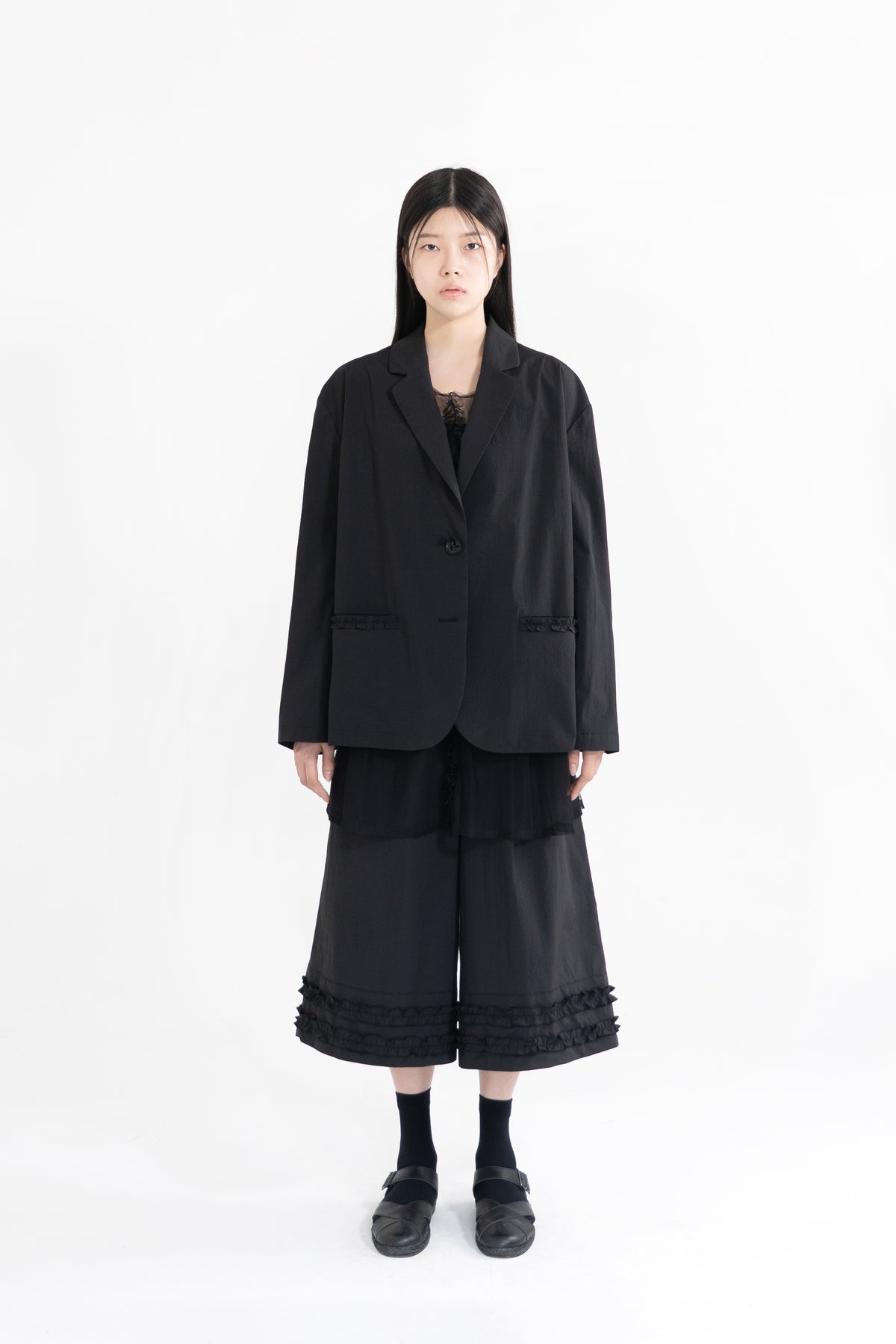 frill round over jacket