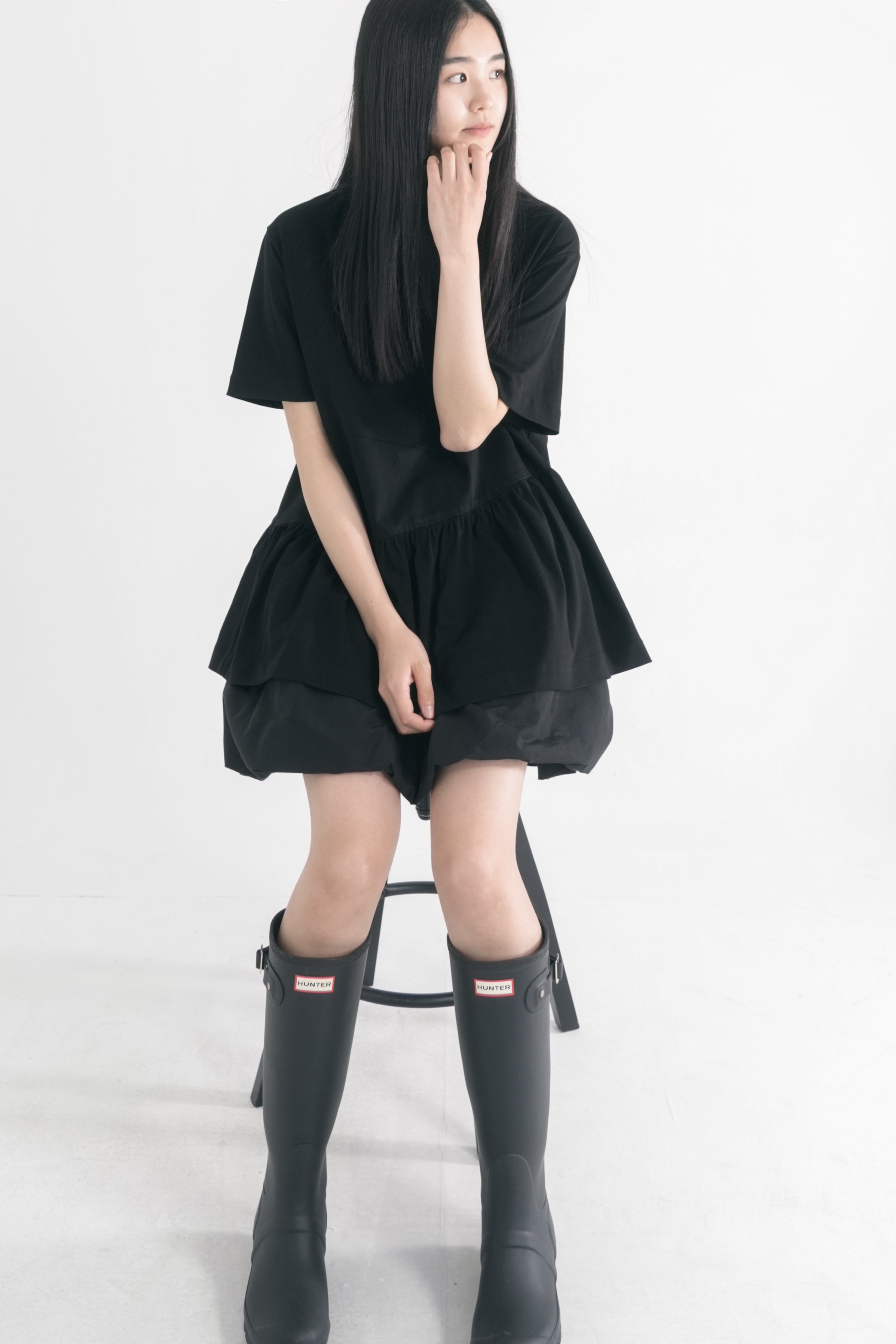 half sleeve cut line frill t shirt