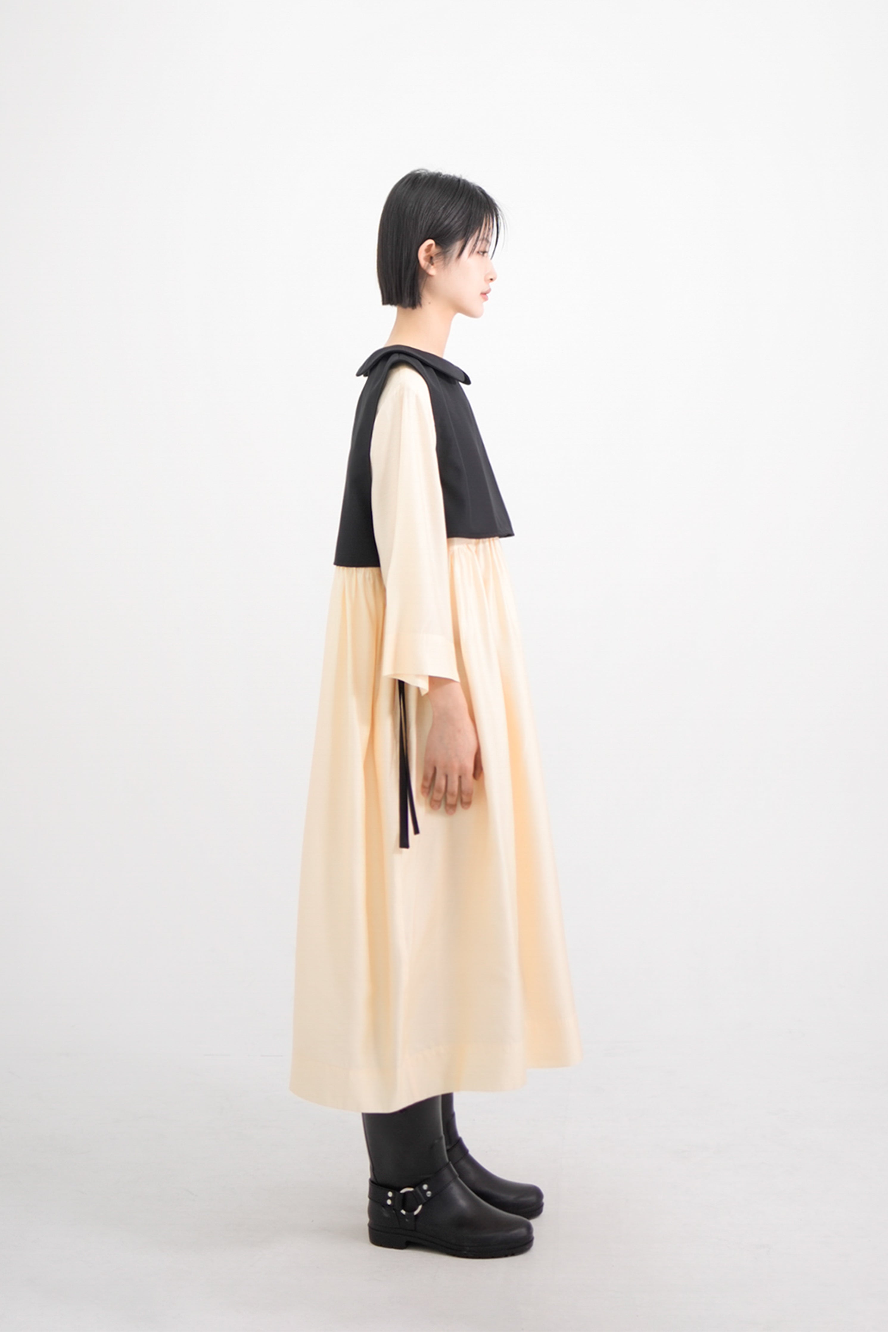 low collar crop vest