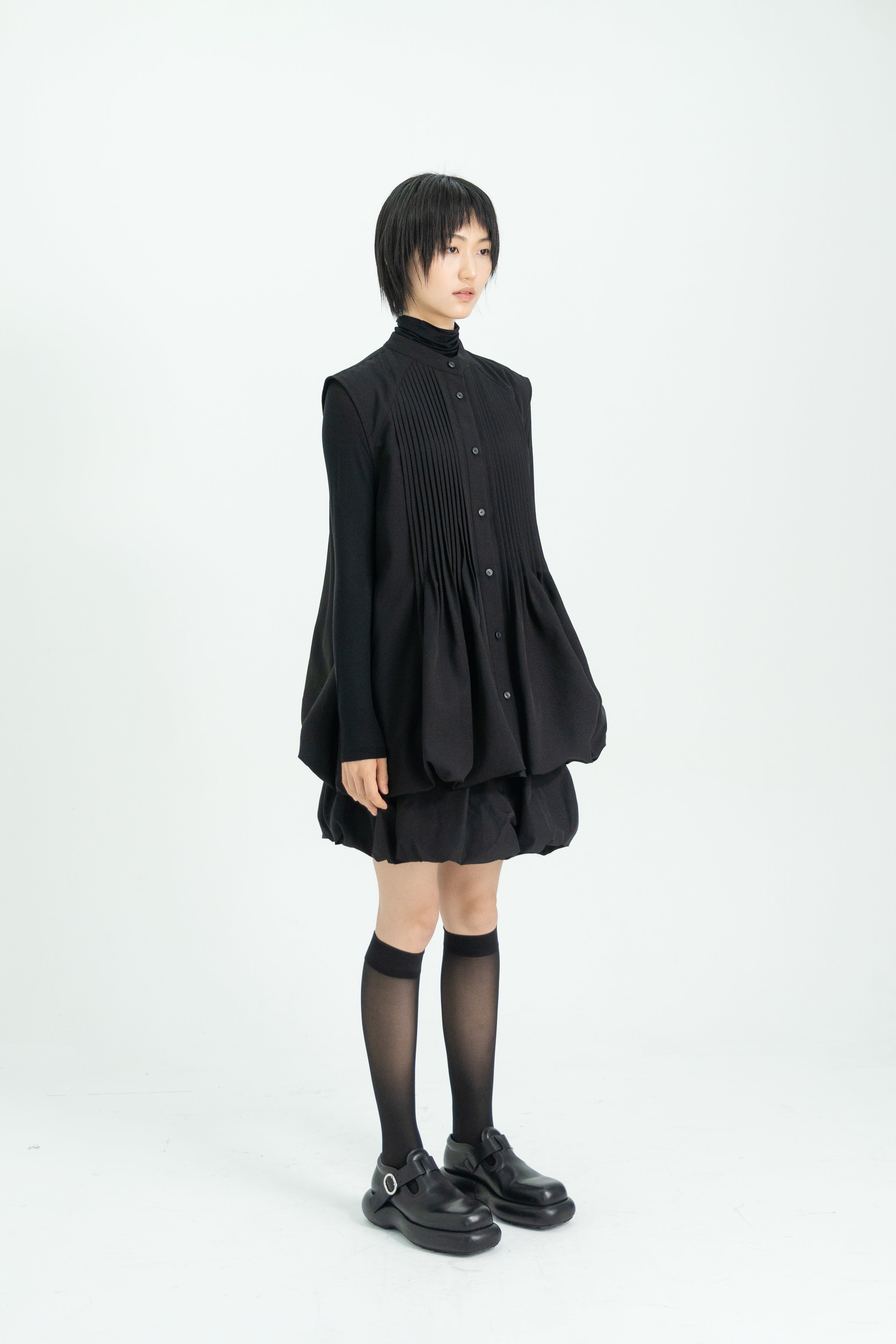 pintuck moss vest