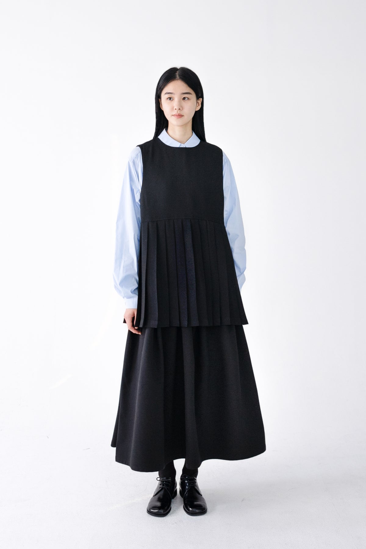 pleats vest