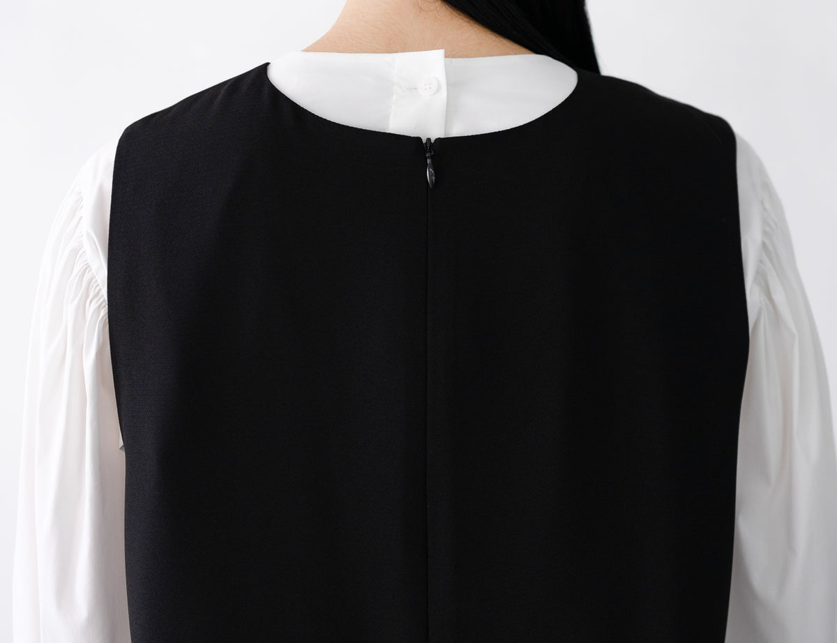 pleats vest