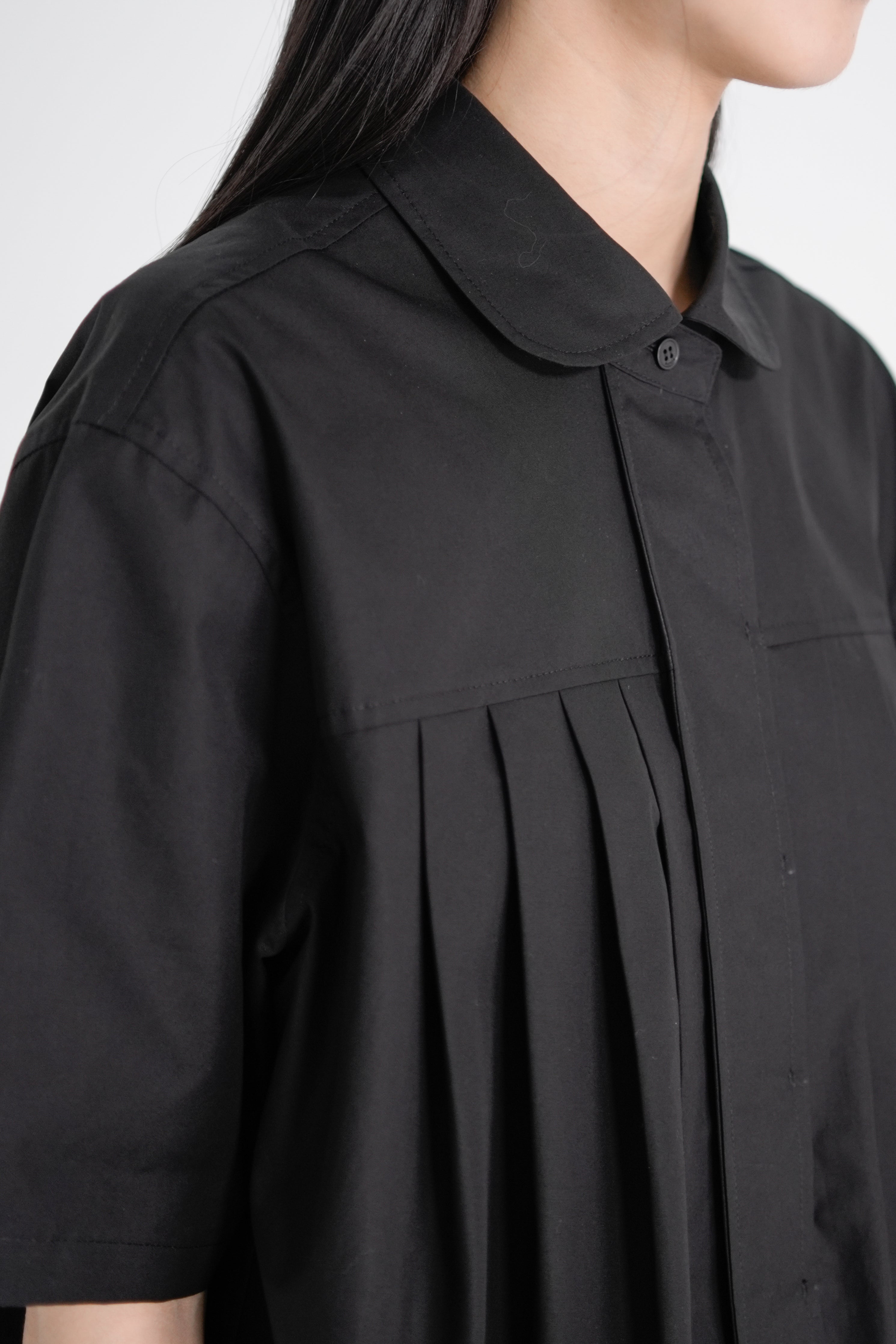 poplin tuck shirt