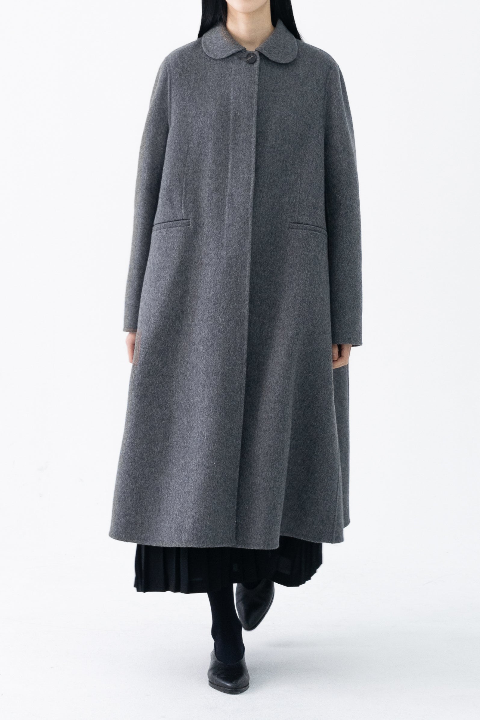 round collar long coat