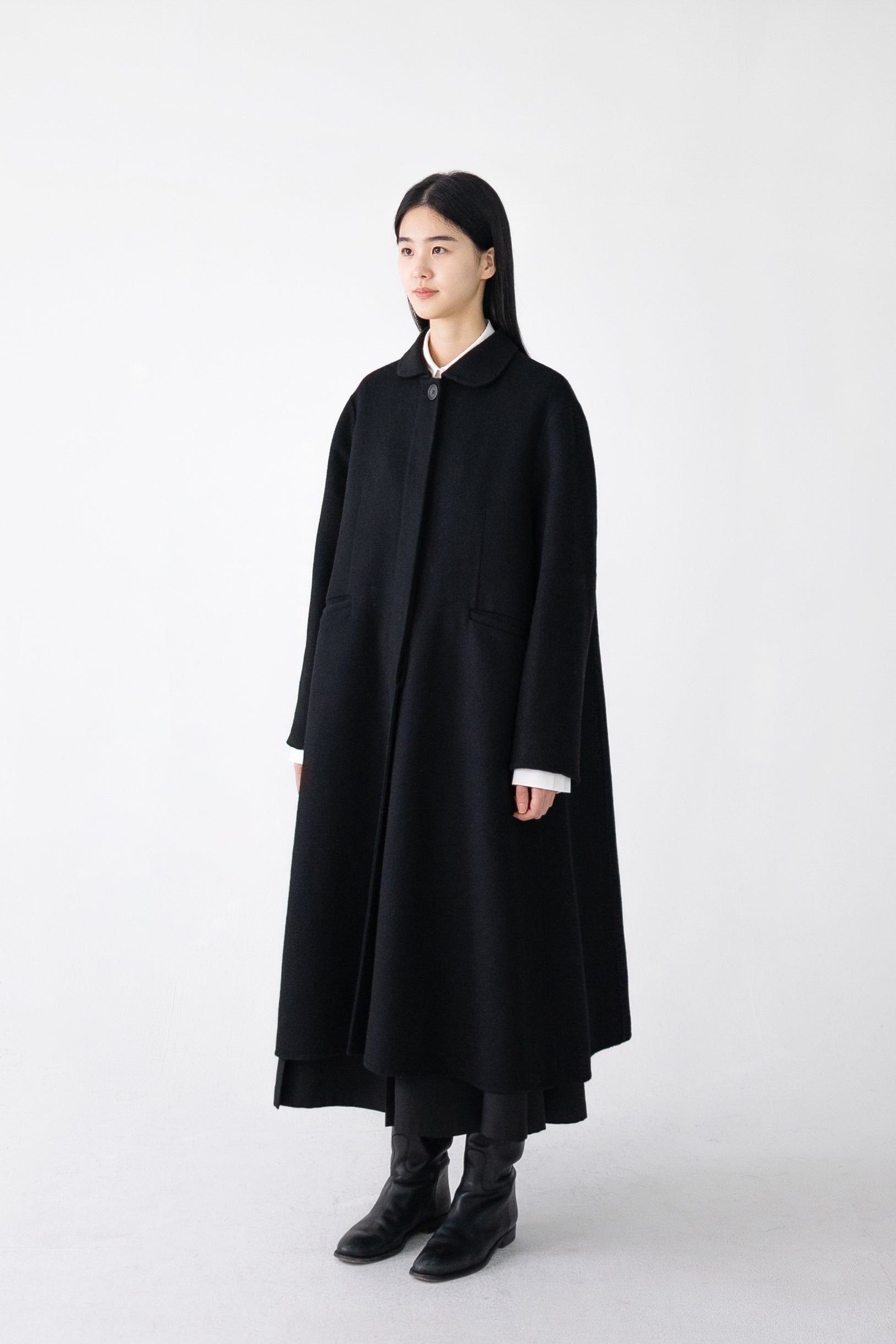 round collar long coat