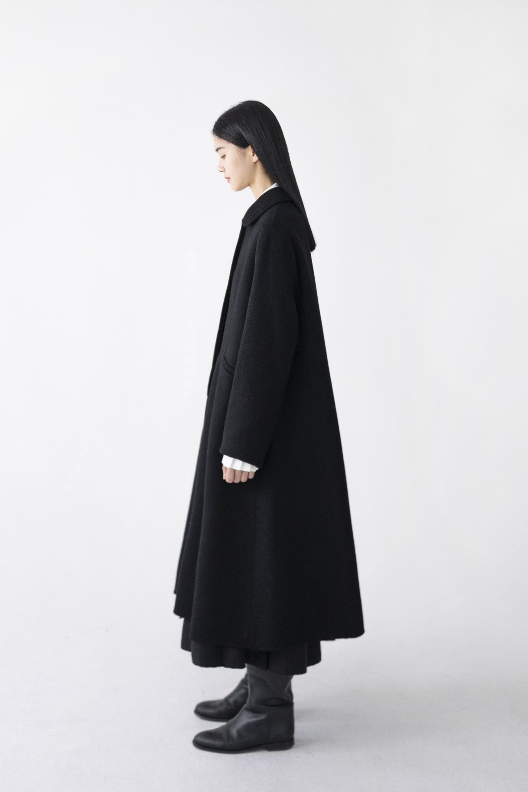 round collar long coat