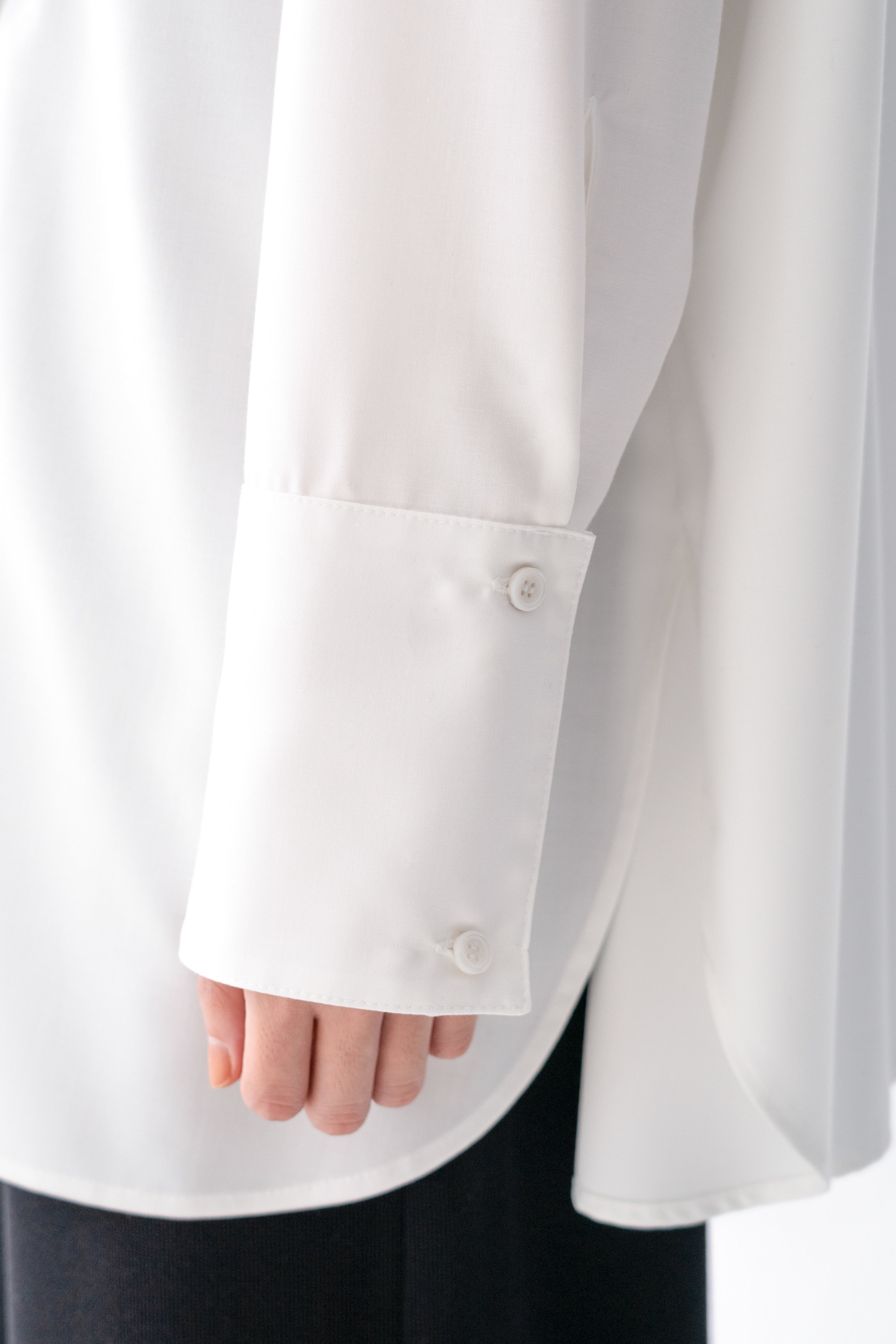 【STORE EXCLUSIVE】sideway collar shirt