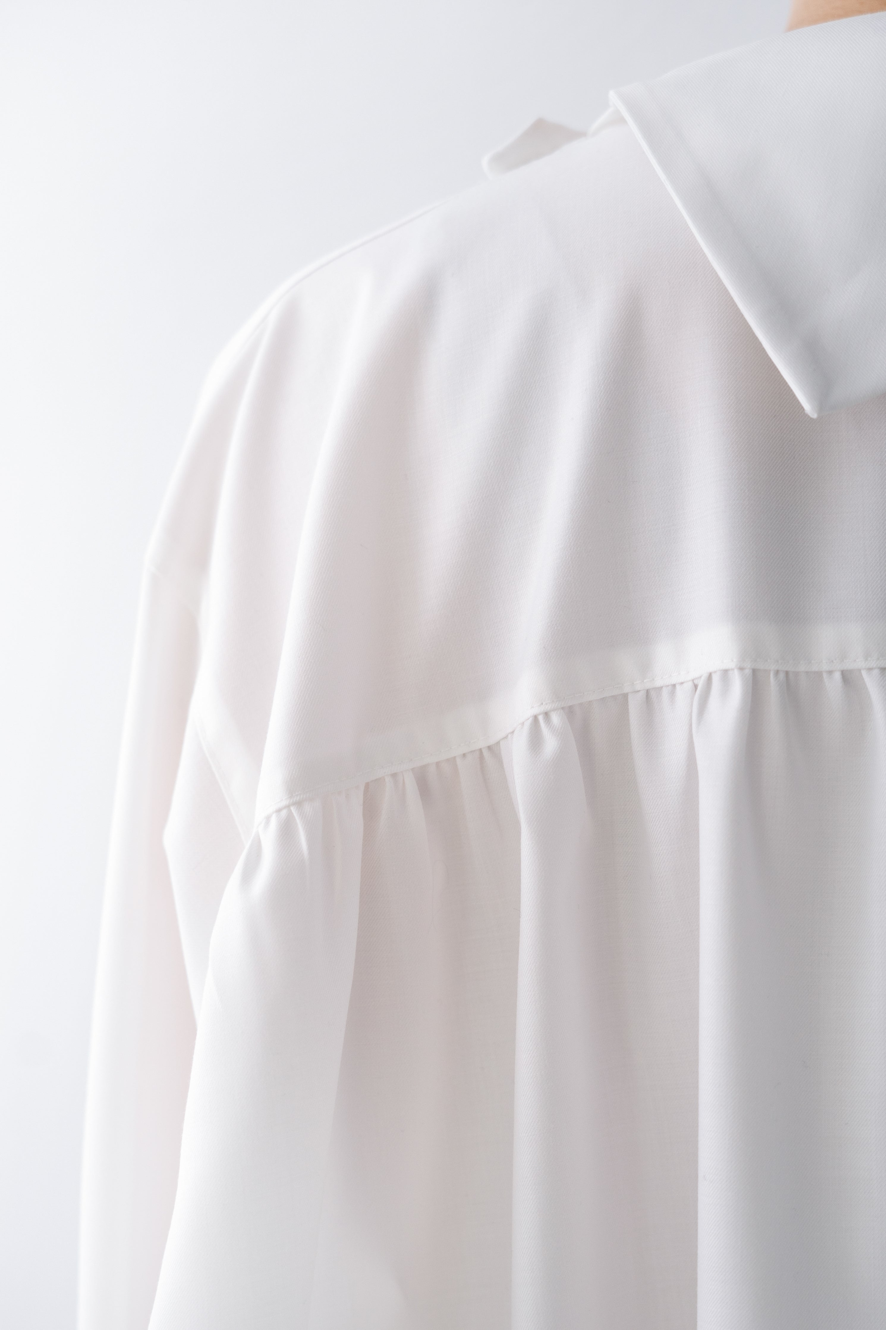 【STORE EXCLUSIVE】sideway collar shirt