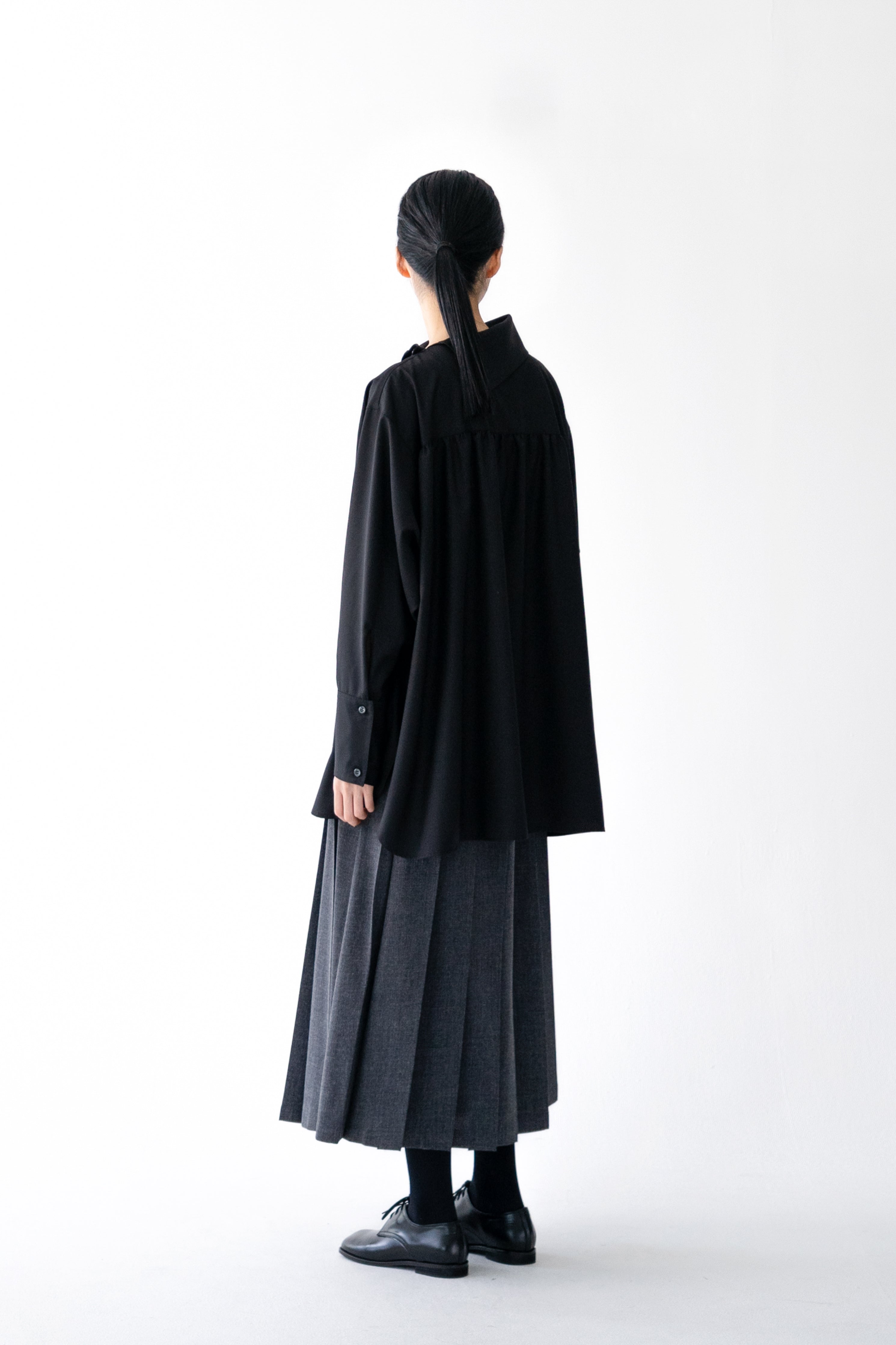 【STORE EXCLUSIVE】sideway collar shirt