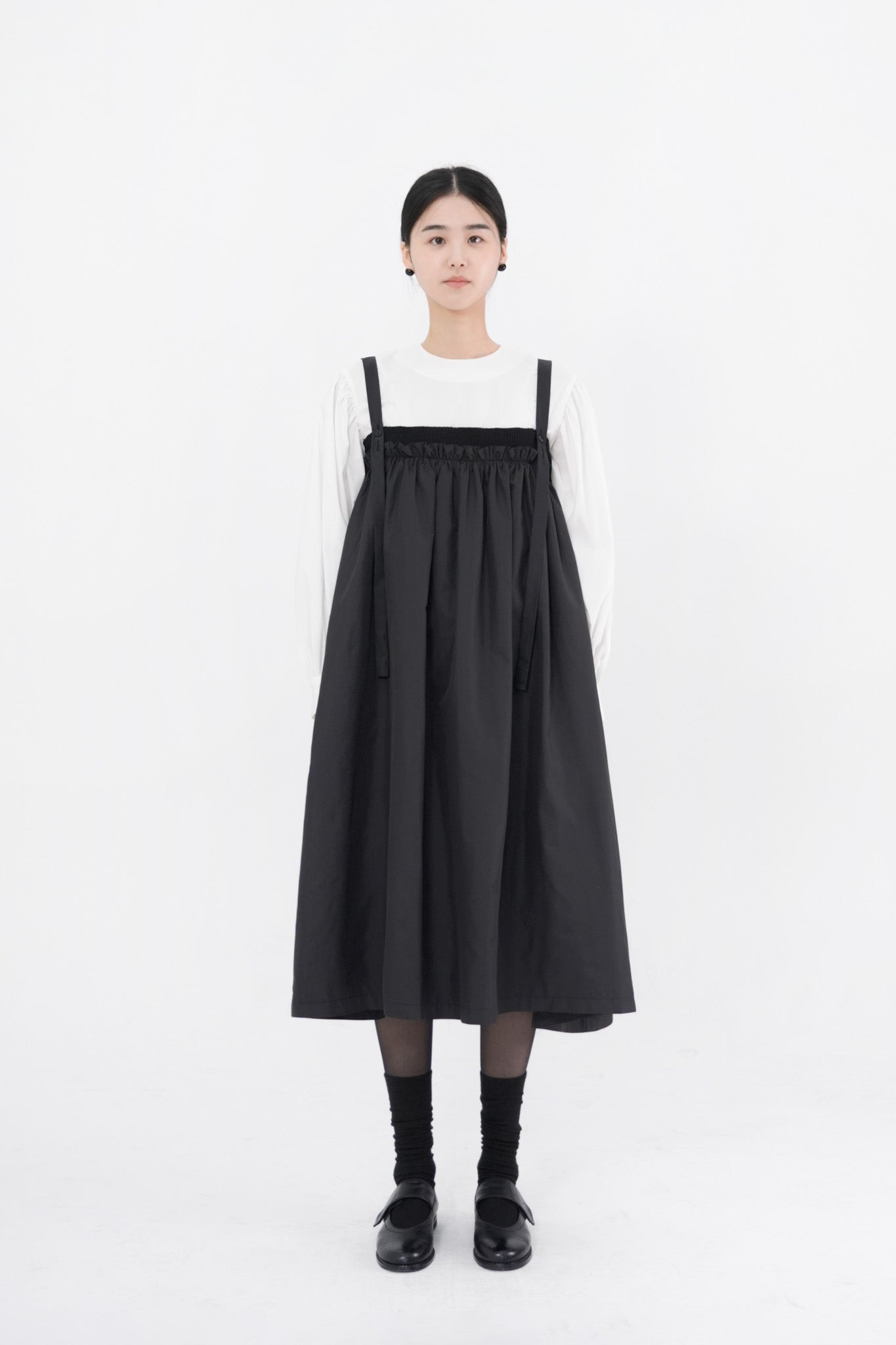 string frill dress