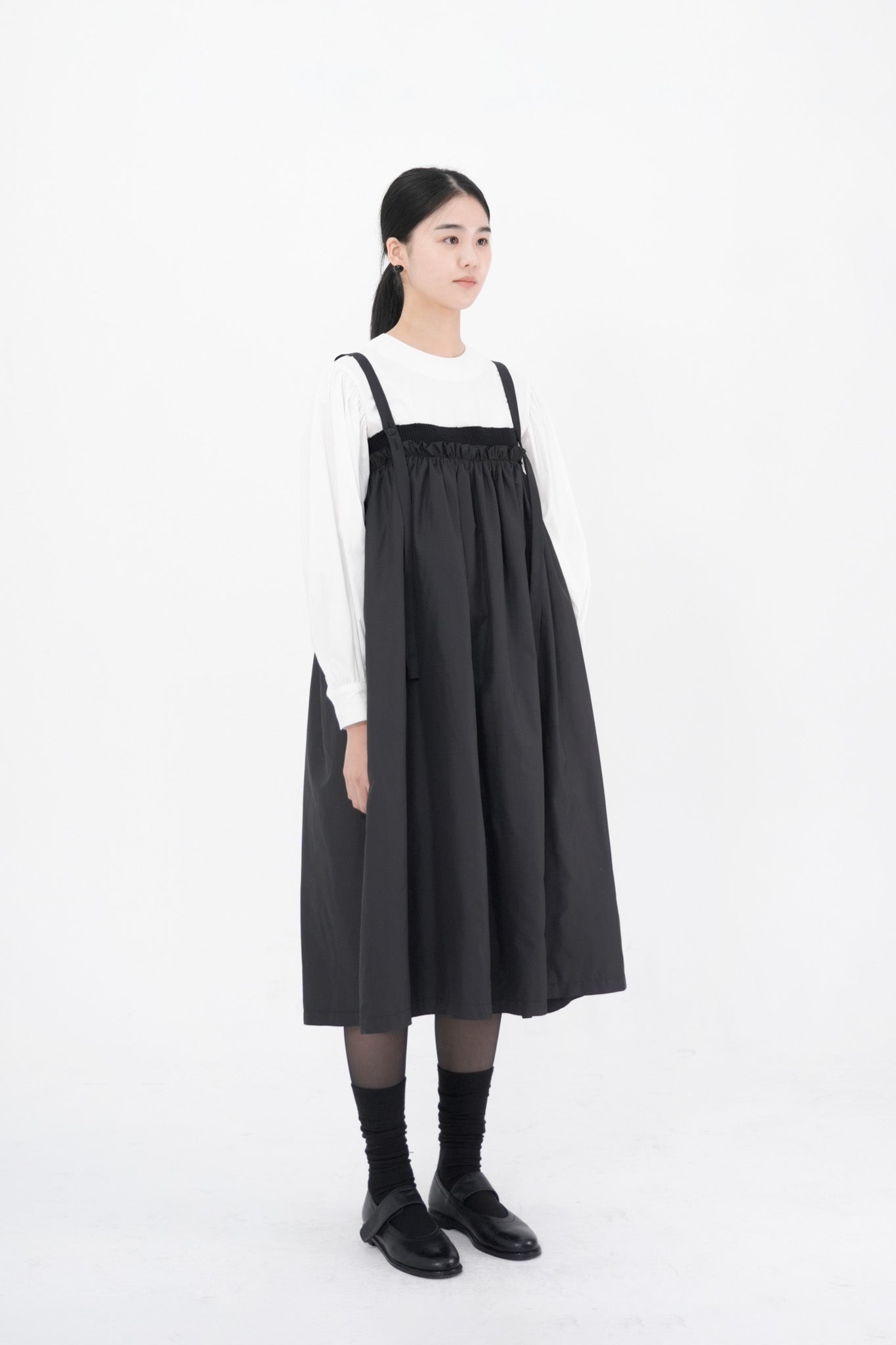 string frill dress